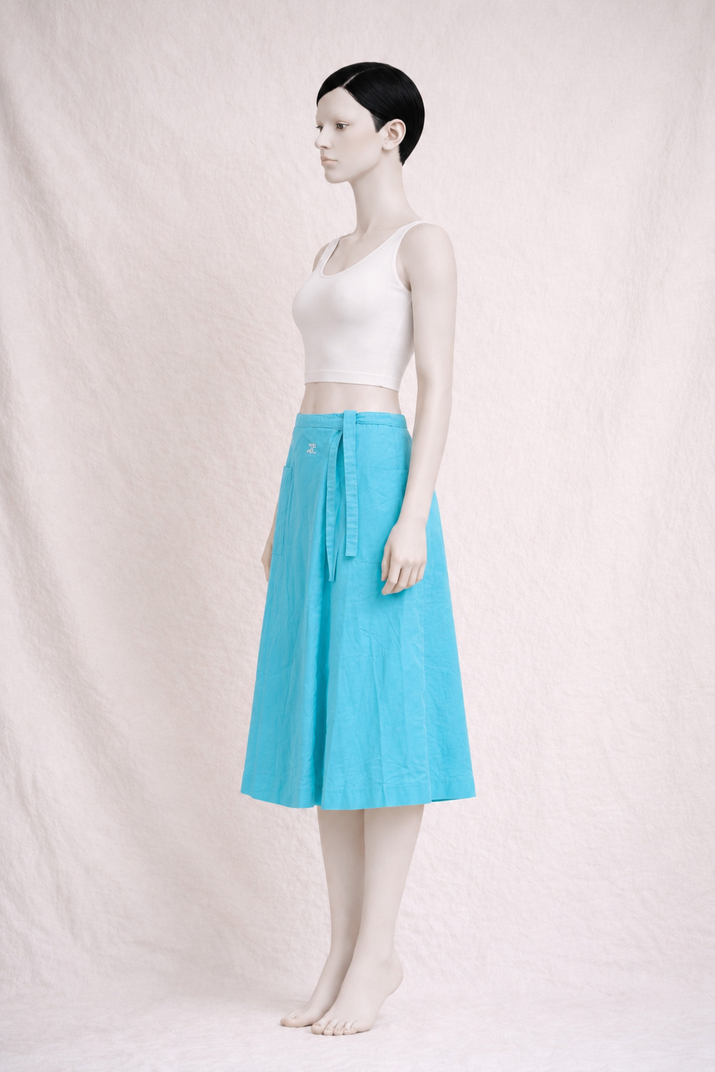 Jupe - portefeuille  Courrèges Paris bleu ciel pastel vintage authentique