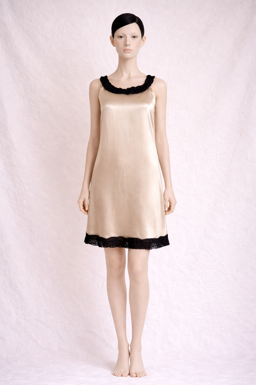 Vintage Mary Quant’s Ginger robe nuisette satin soie champagne circa 60