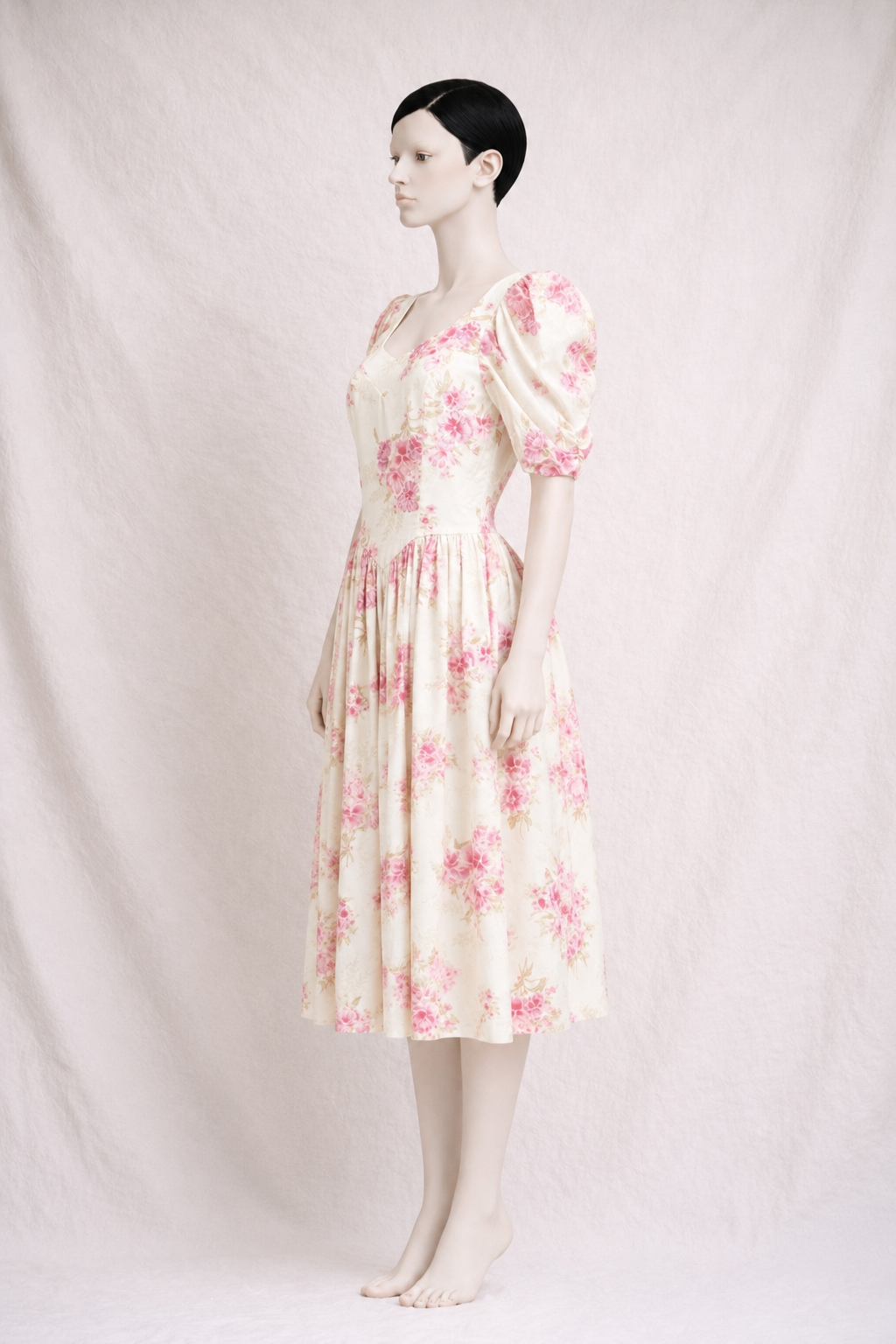 Robe d'été Laura Ashley vintage en coton à imprimé floral romantique rose crème