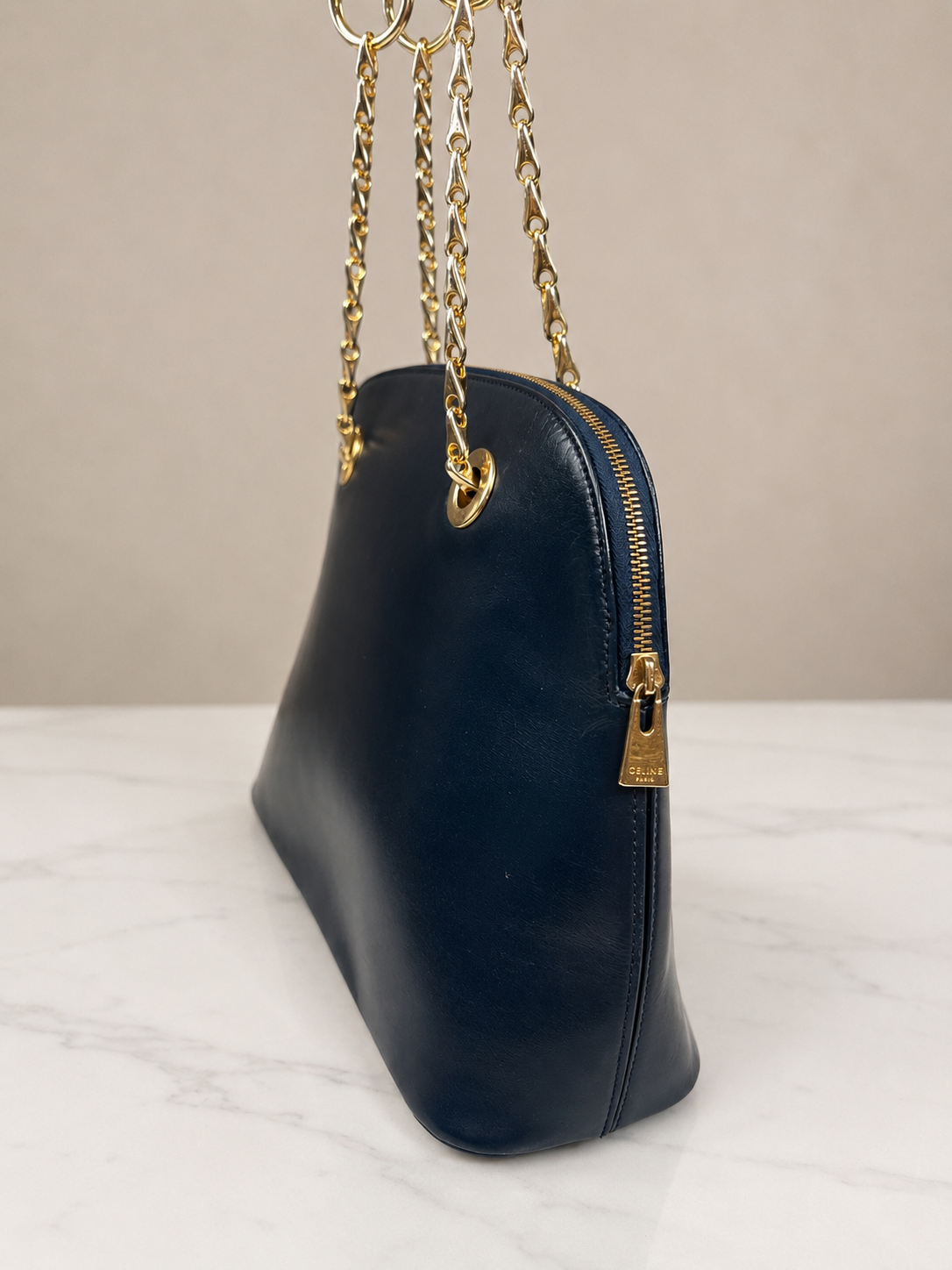 Sac authentique Celine Paris en cuir bleu profond