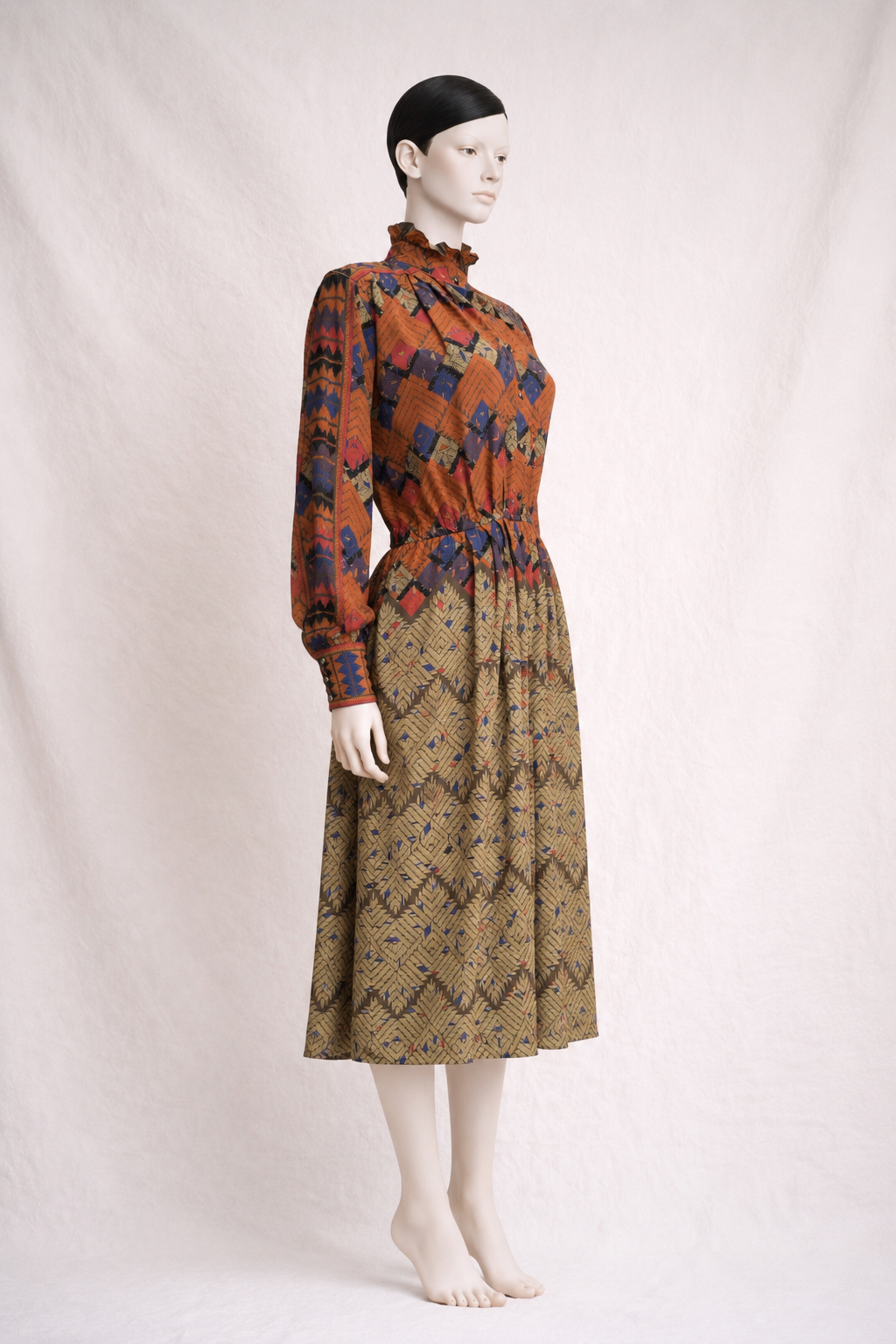 Robe longue Louis Féraud Paris en soie imprimée des années 70