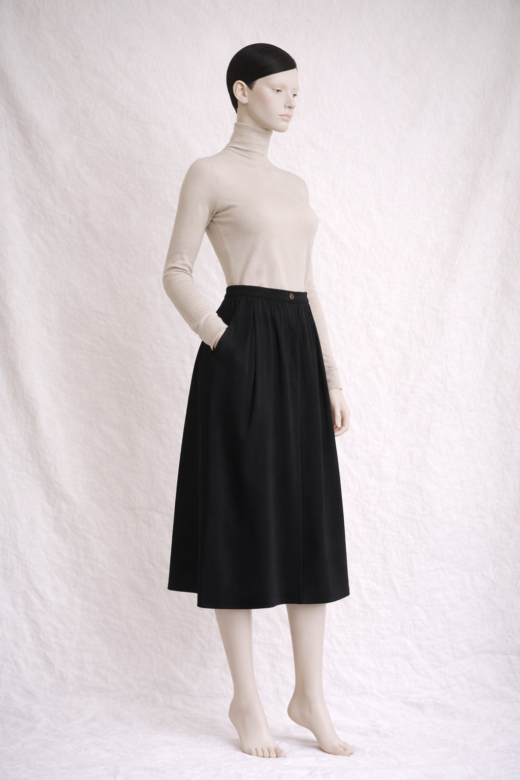 Jupe vintage authentique Yves Saint Laurent en laine noire vintage