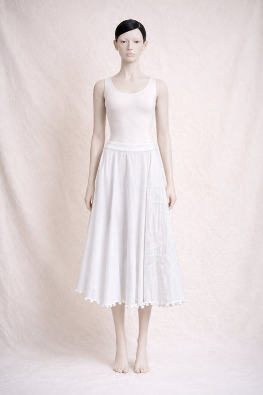 White embroidered midi skirt Tara Jarmon in cotton with pom poms