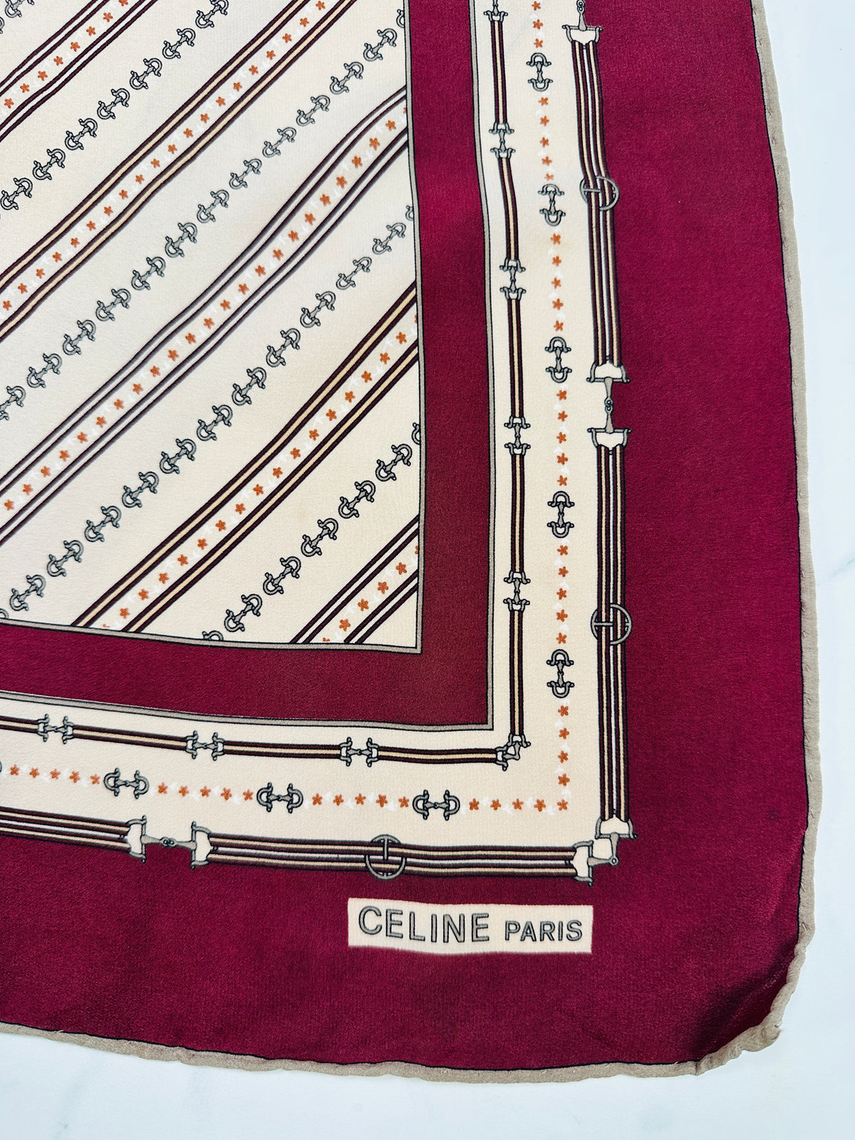 Foulard en soie Céline vintage authentique bordeaux et crème