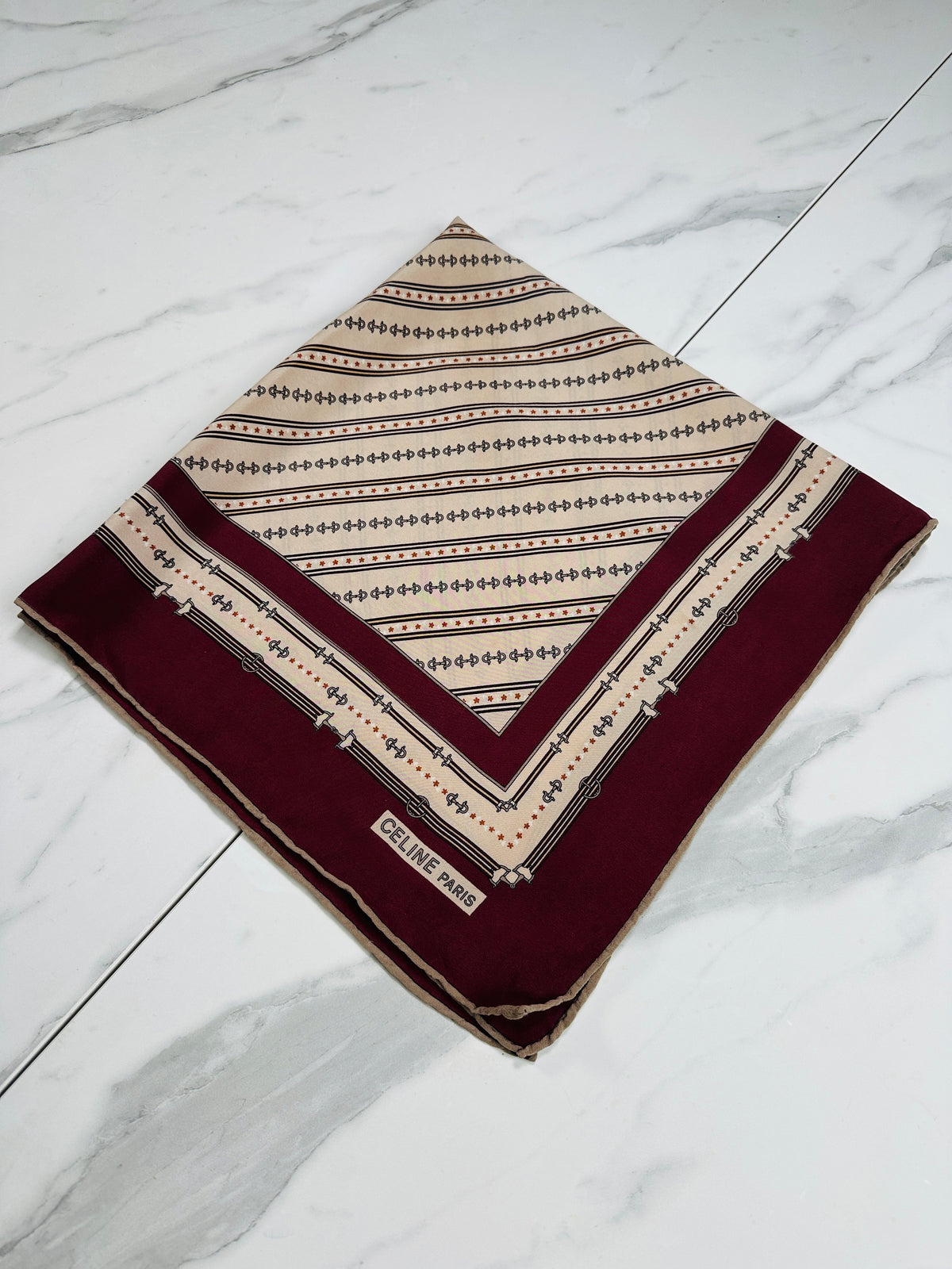 Foulard en soie Céline vintage authentique bordeaux et crème