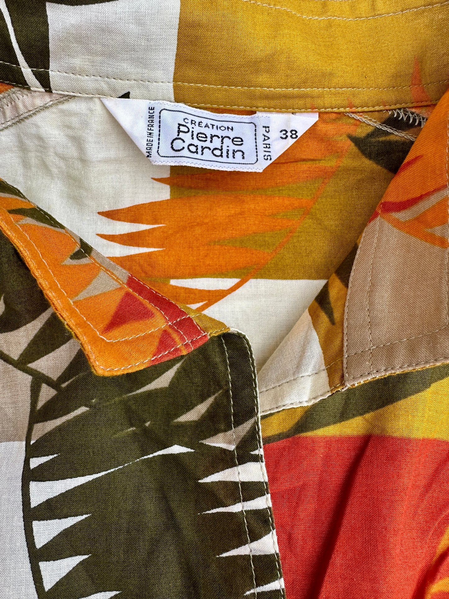 Chemisier en coton aux accents tropicaux Pierre Cardin vintage authentique
