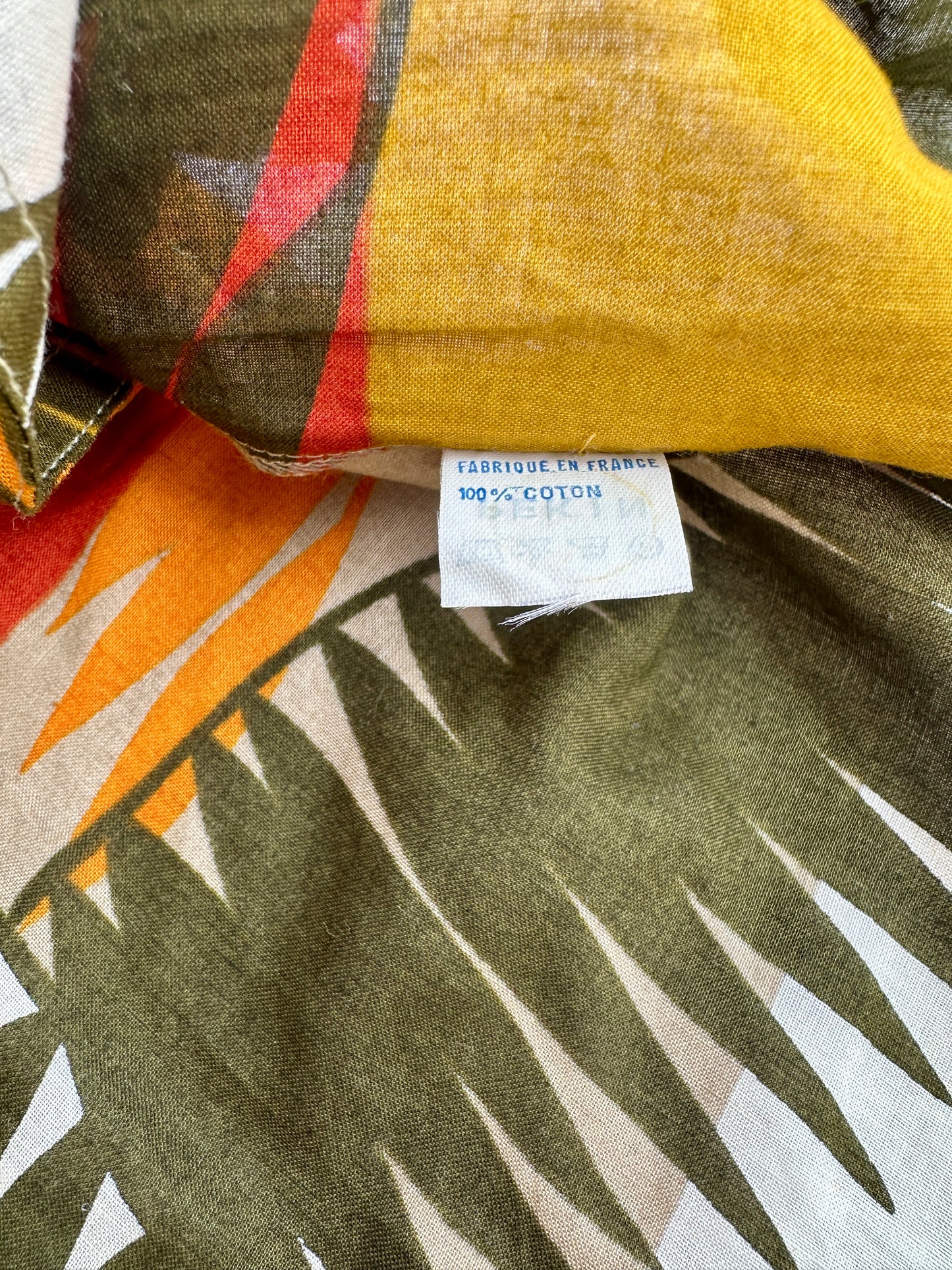 Chemisier en coton aux accents tropicaux Pierre Cardin vintage authentique