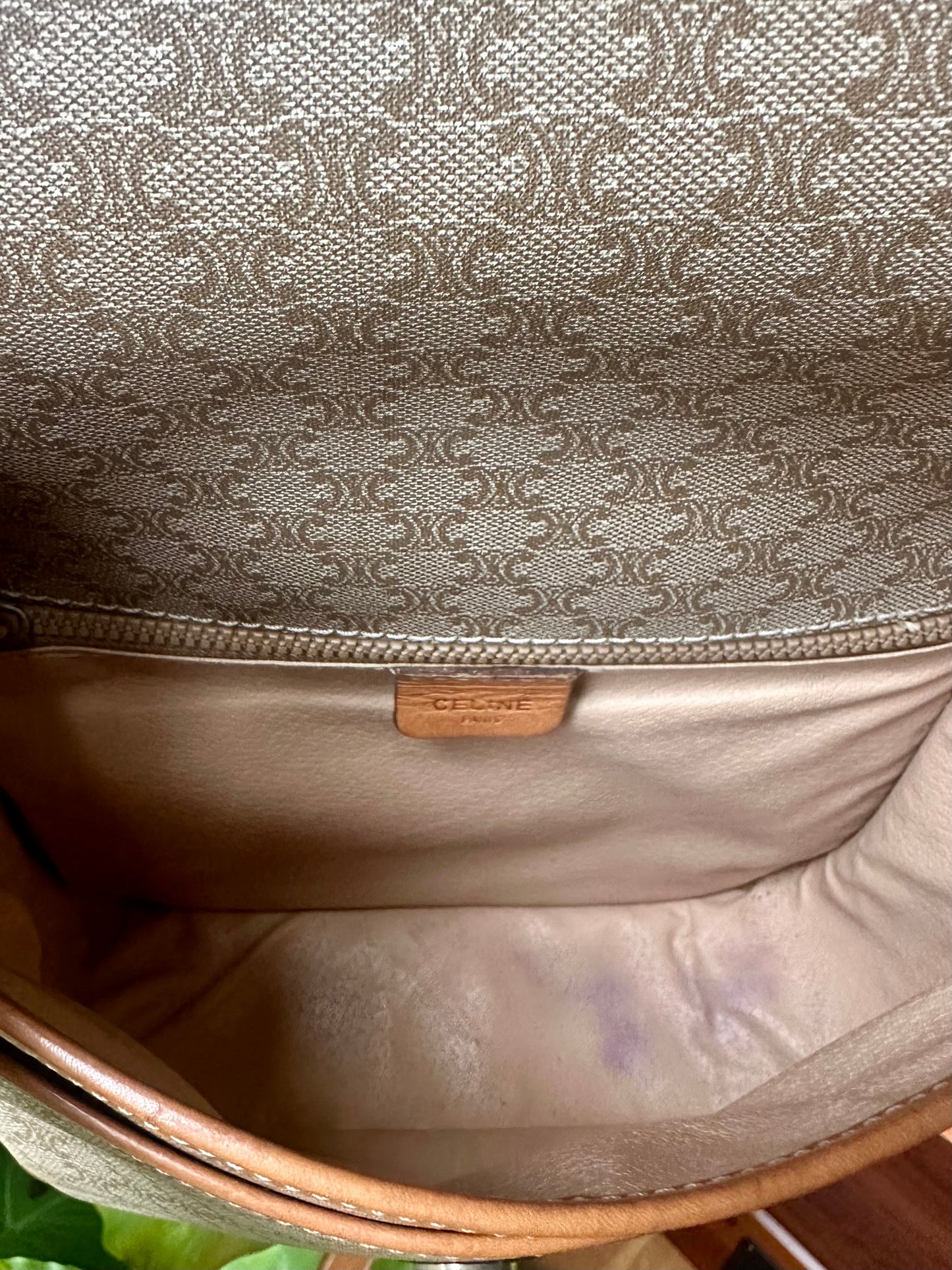 Sac bandoulière authentique Céline en toile macadam et cuir camel vintage