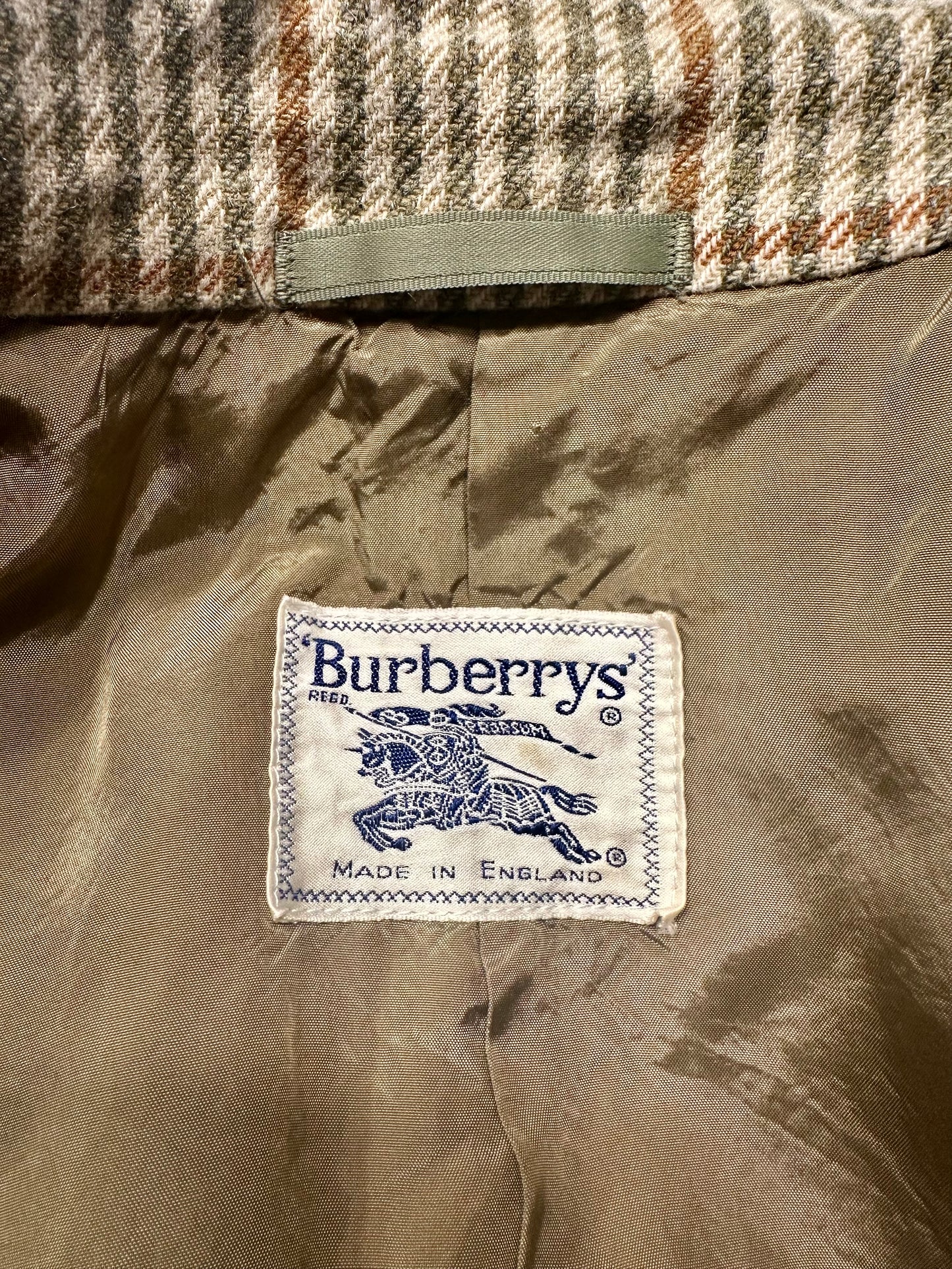 Burberrys authentique ensemble tailleur jupe et blazer en tweed de laine