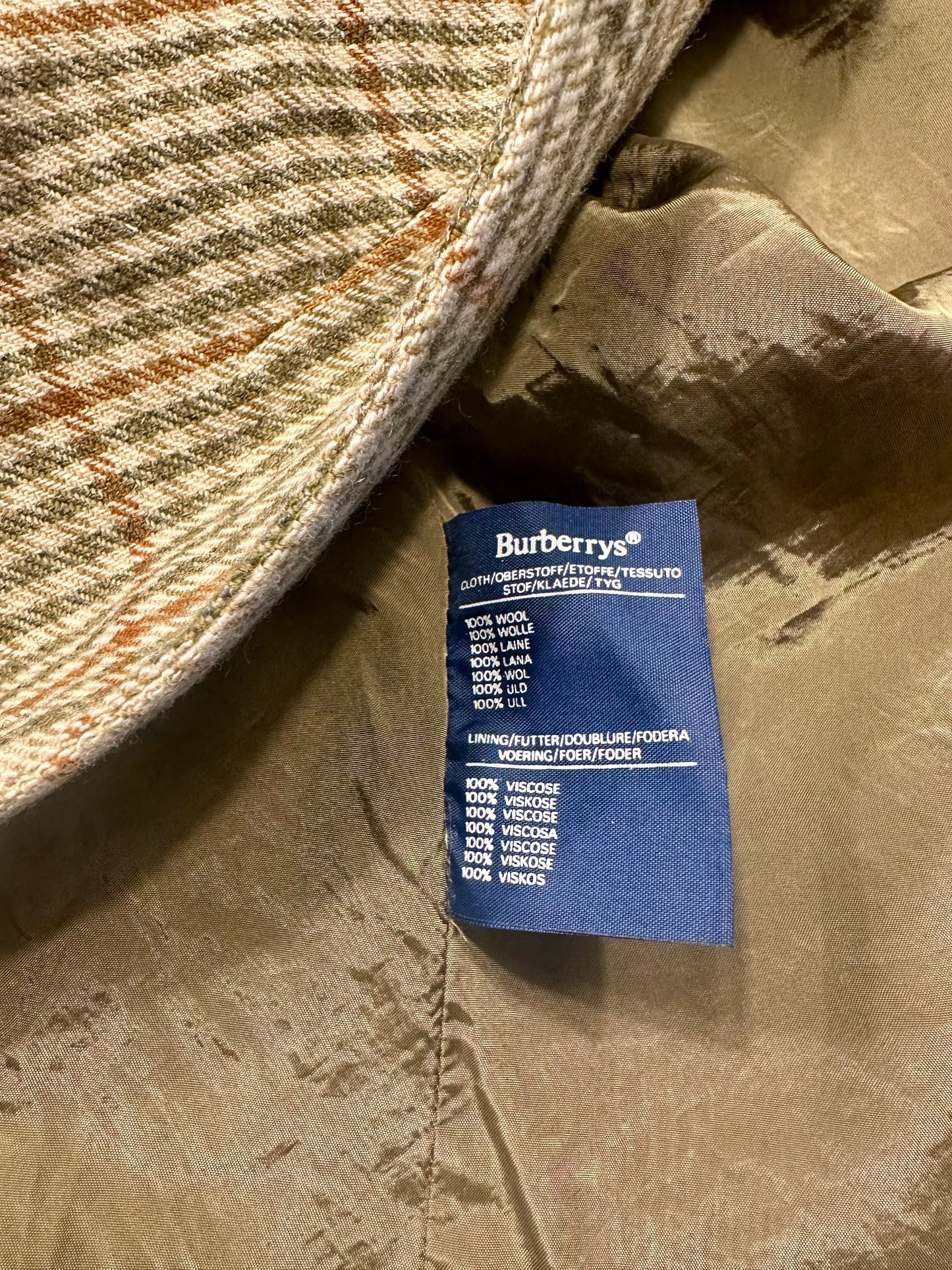 Burberrys authentique ensemble tailleur jupe et blazer en tweed de laine
