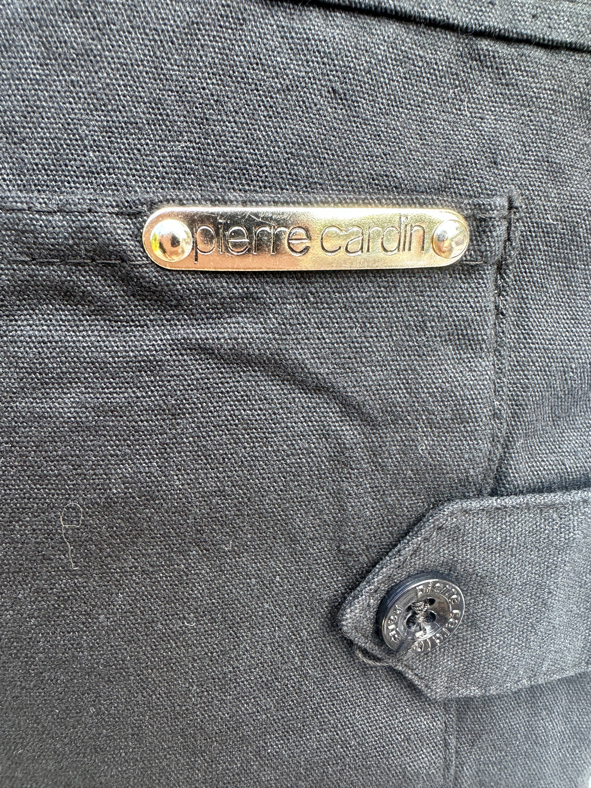 Pantalon carotte en coton denim noir vintage authentique par Pierre Cardin