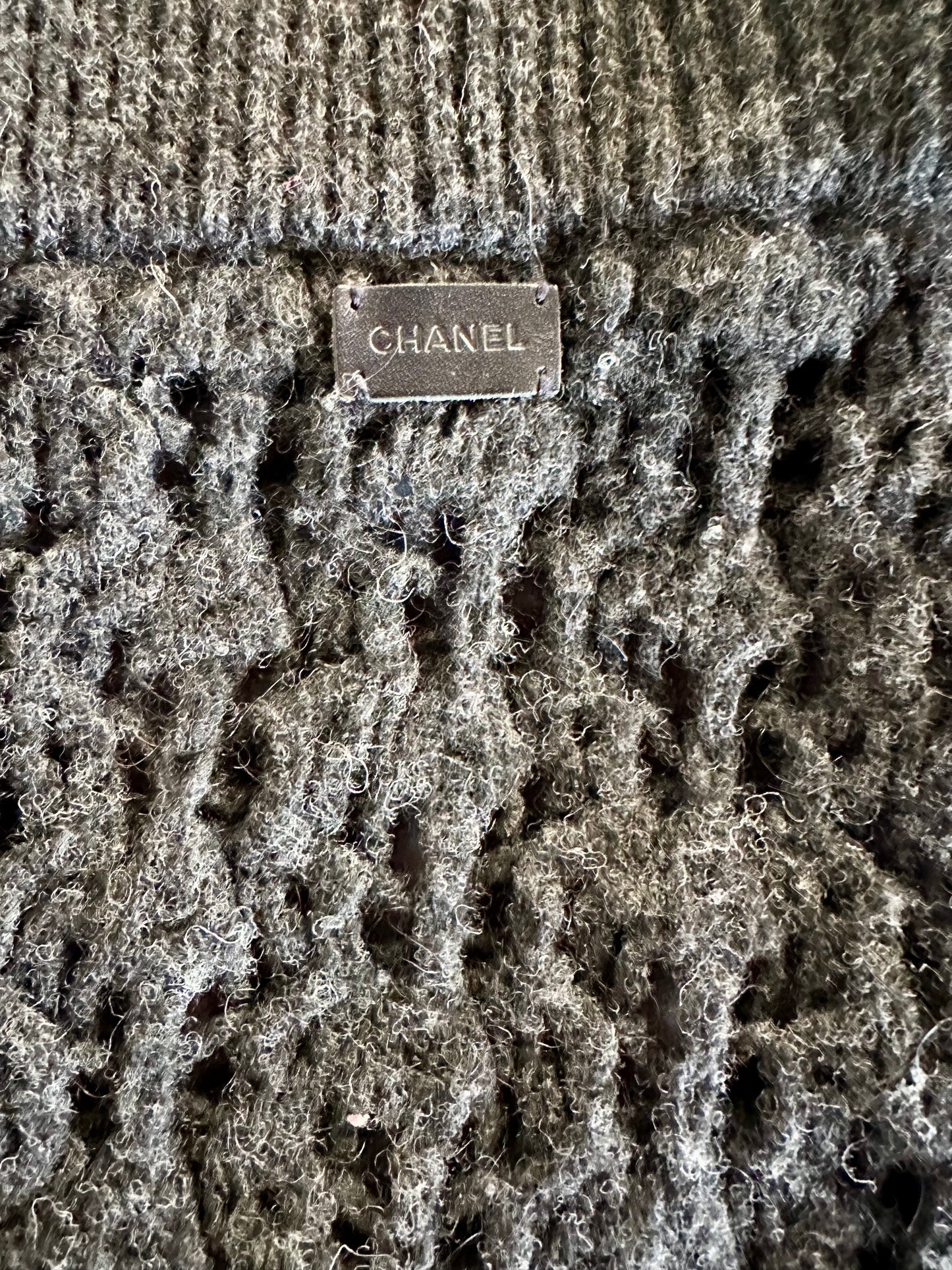 Jupe en maille Chanel authentique en laine gris anthracite