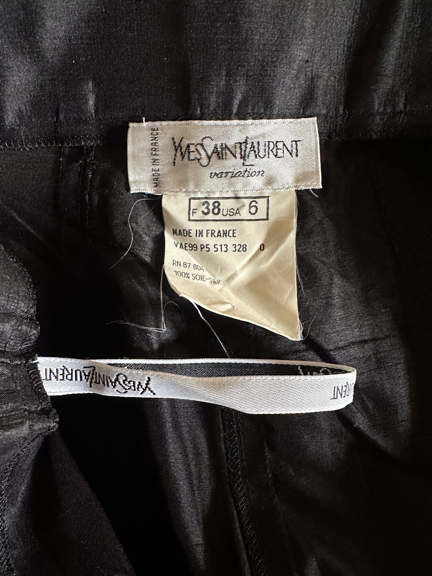 Pantalon en soie sauvage noire Yves Saint Laurent vintage authentique