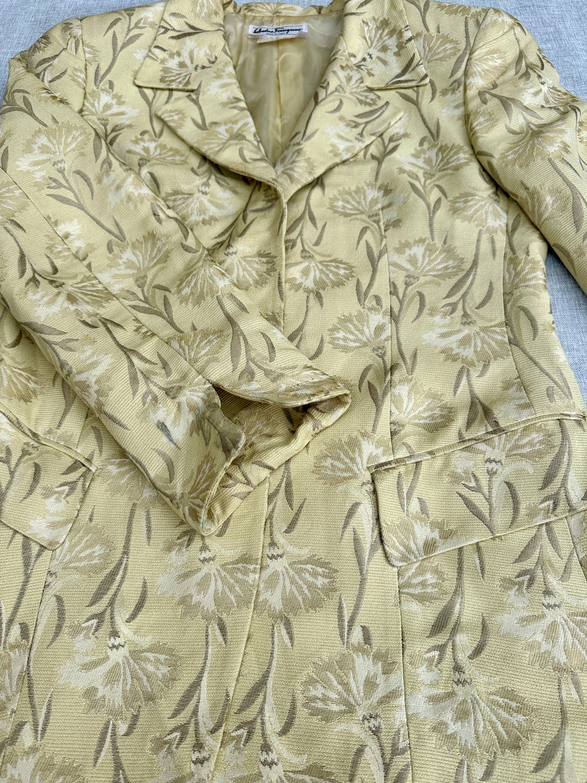 Blazer Vintage Authentique en Soie Beige par Salvatore Ferragamo
