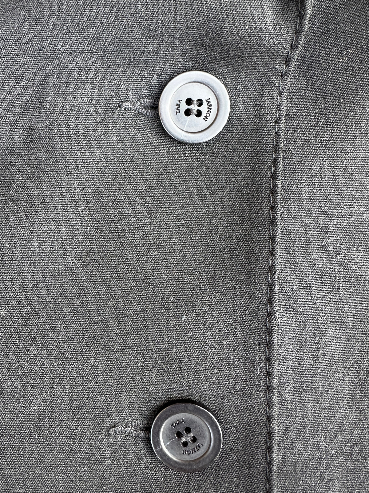 Long black viscose blazer by Tara Jarmon