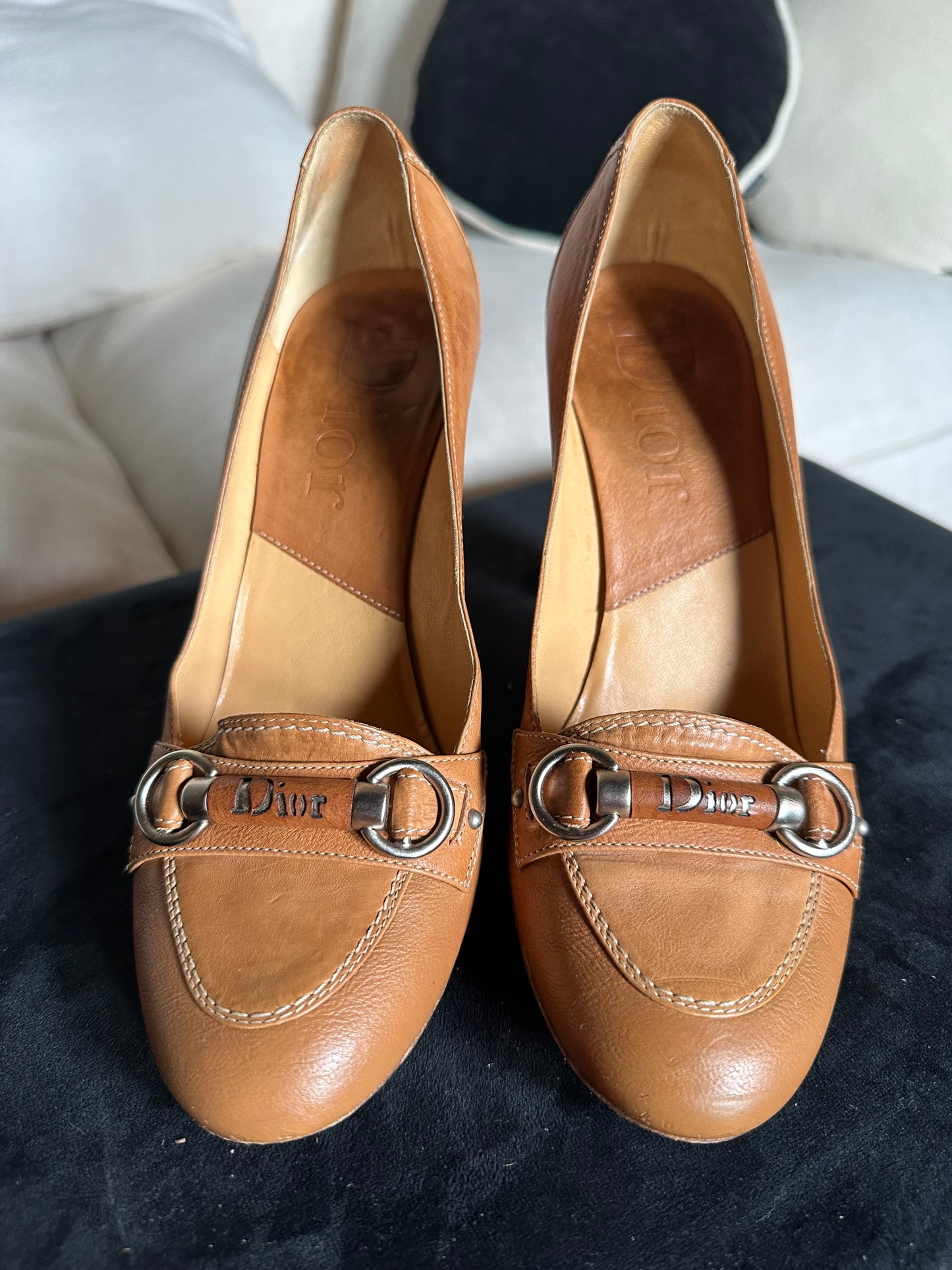 Escarpins en cuir camel Christian Dior authentique