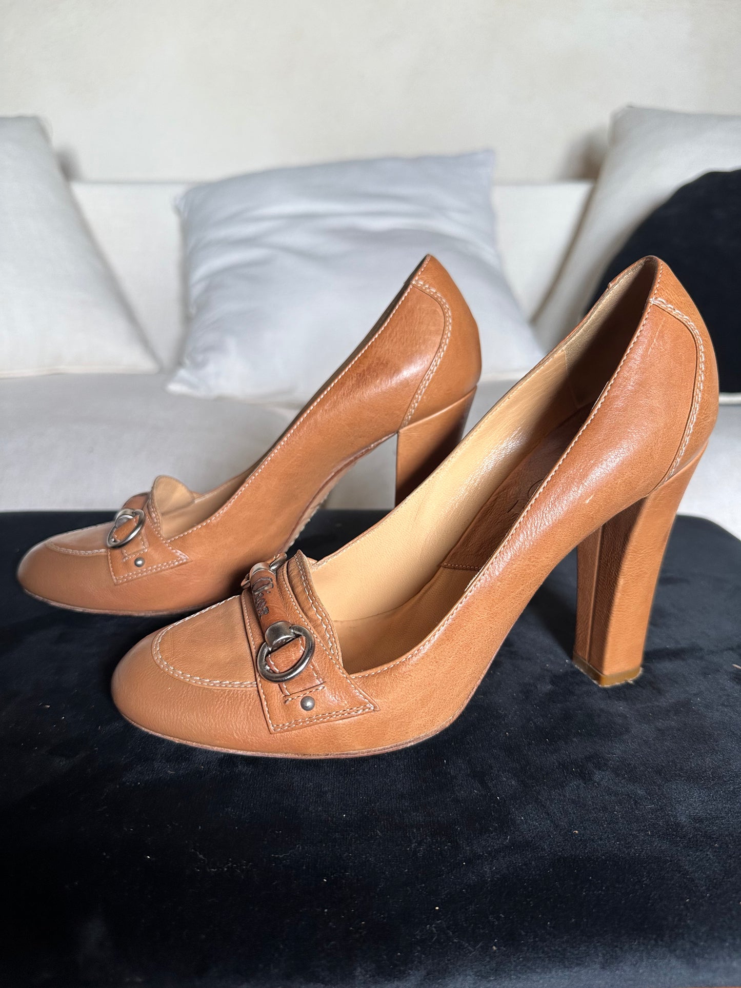 Escarpins en cuir camel Christian Dior authentique