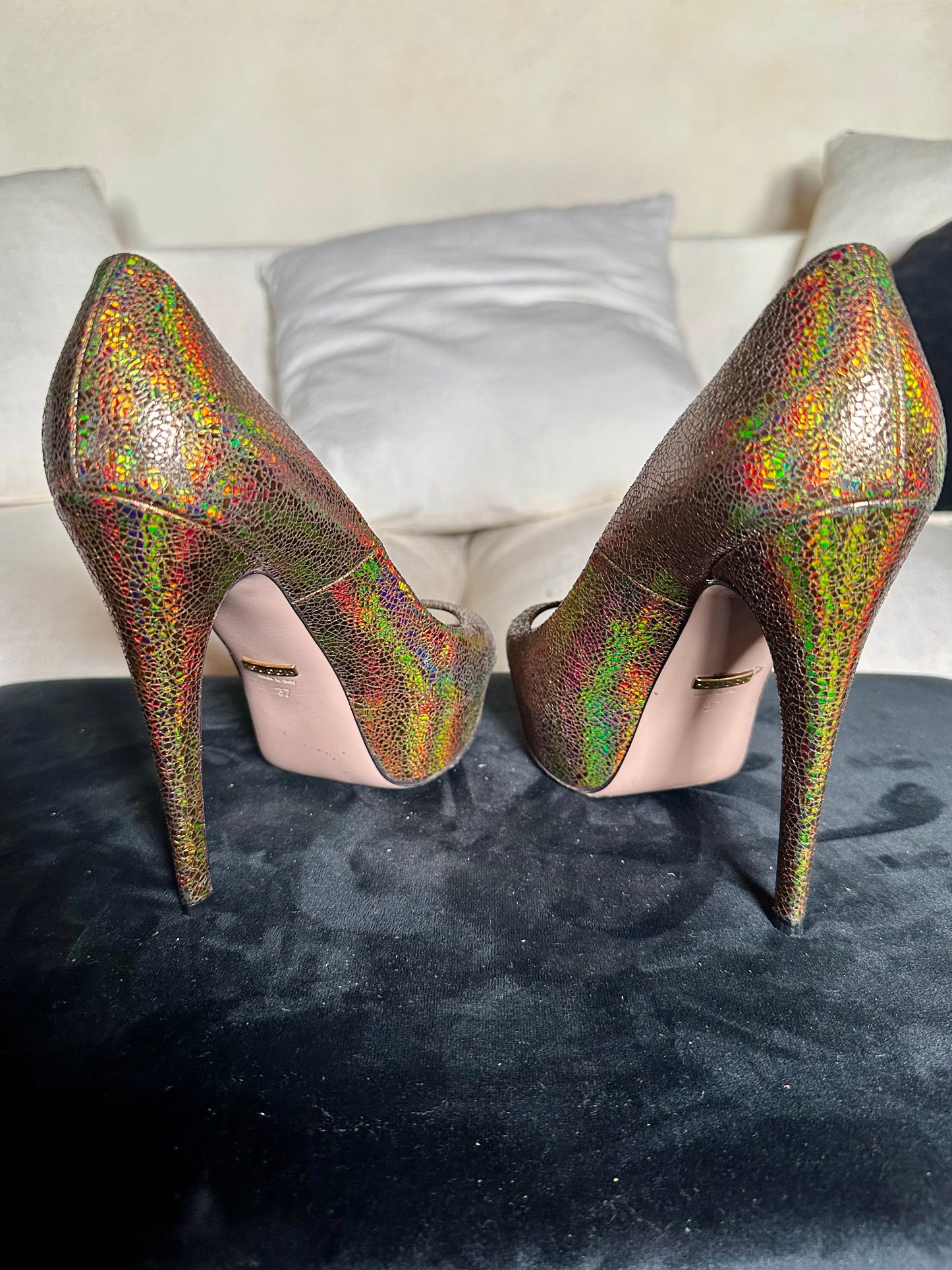 Escarpins à plateforme Gucci en cuir irisé holographique