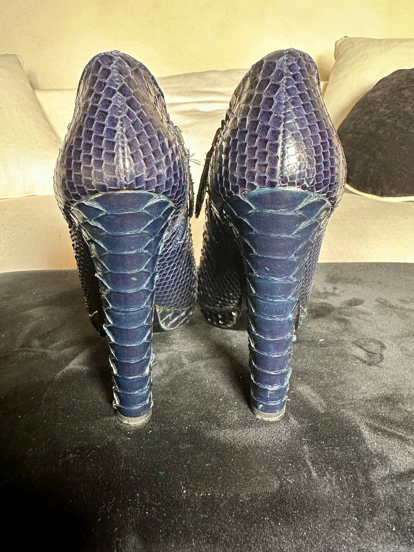 Bottines à talons Alaïa Paris cuir de python bleu marine