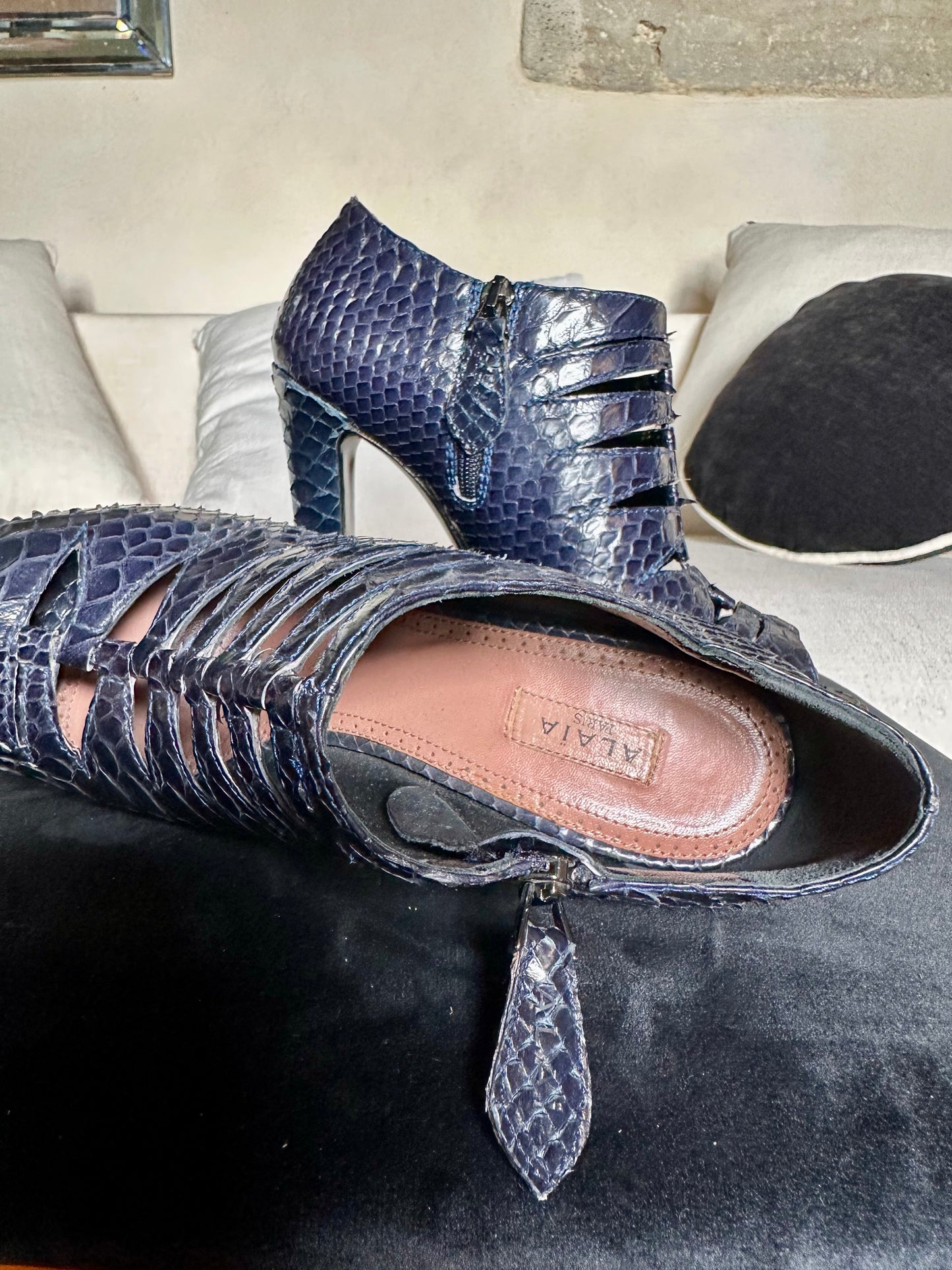 Bottines à talons Alaïa Paris cuir de python bleu marine