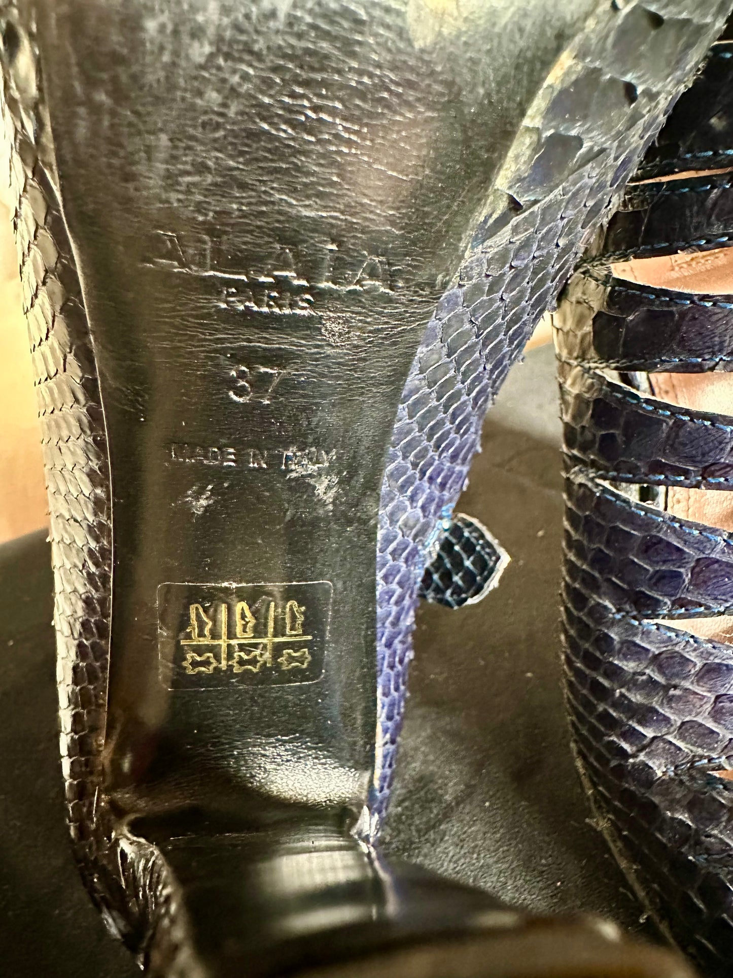 Bottines à talons Alaïa Paris cuir de python bleu marine
