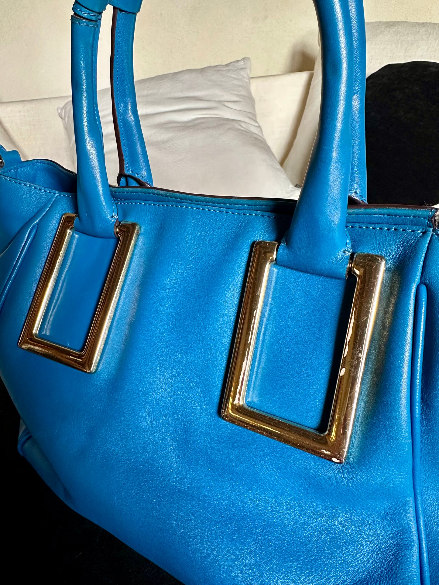 Sac Chloé Ethel authentique en cuir d’agneau bleu – grand format
