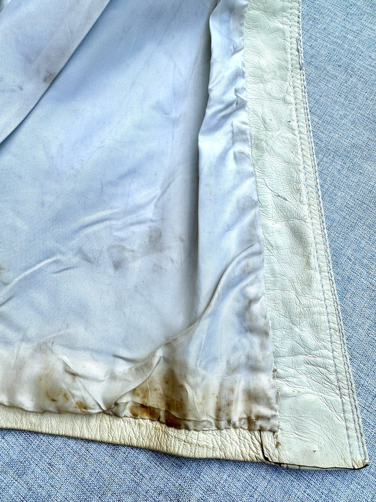 Trench Louis Féraud en cuir crème vintage authentique