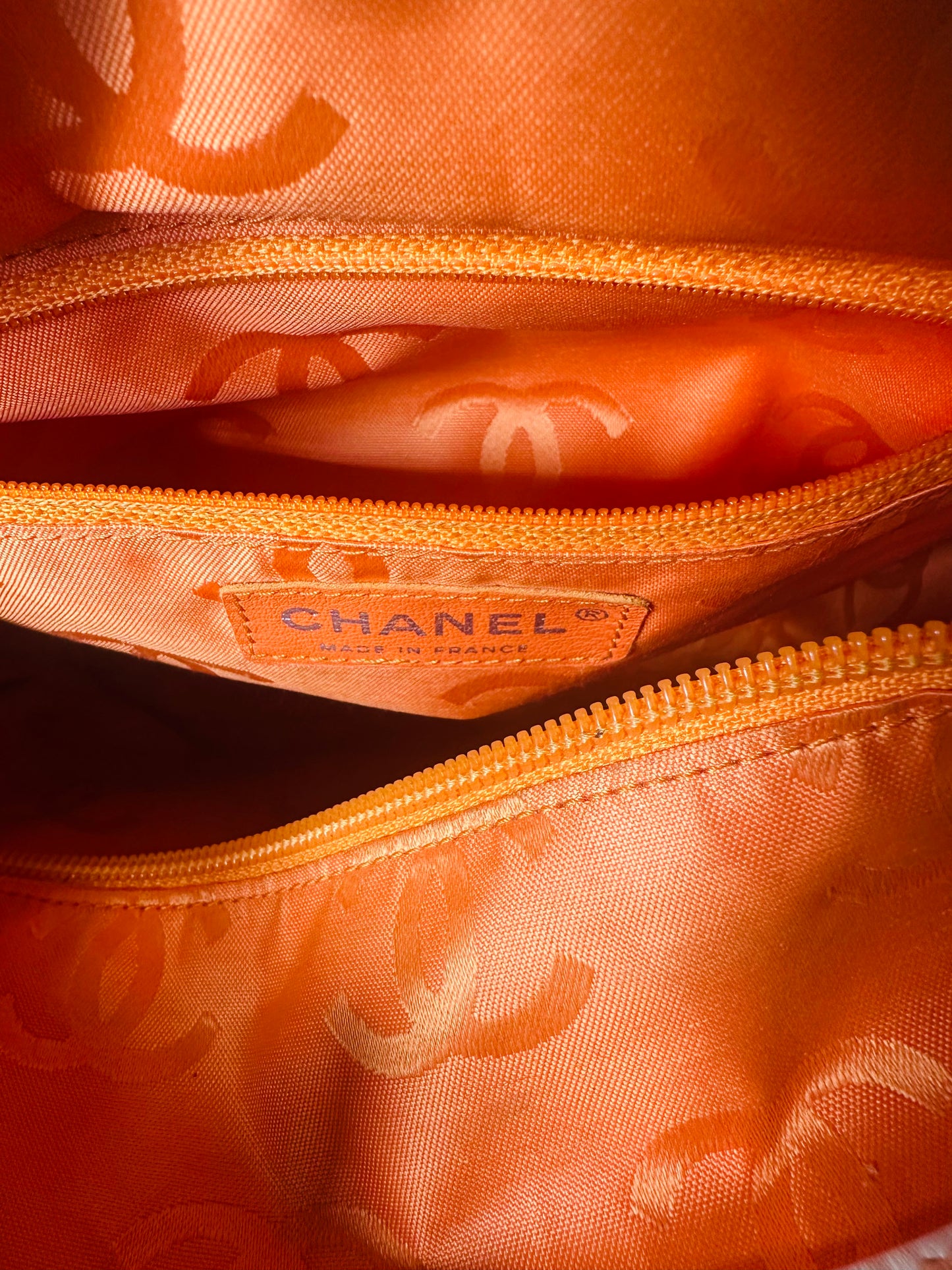 Sac à main Chanel Cambon authentique en cuir matelassé blanc cassé