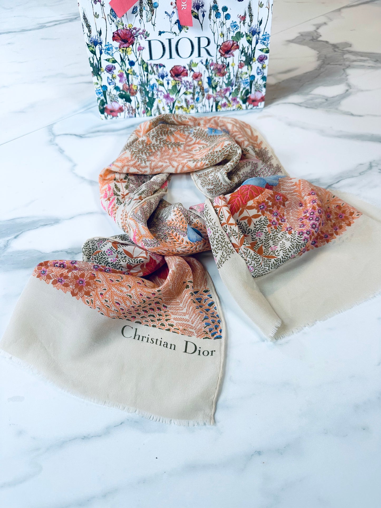 Foulard Christian Dior en soie de crêpe vintage authentique