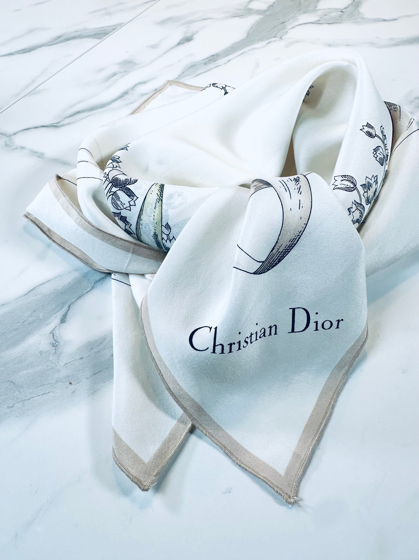Carré Christian Dior en soie de crêpe ecru transparent vintage authentique