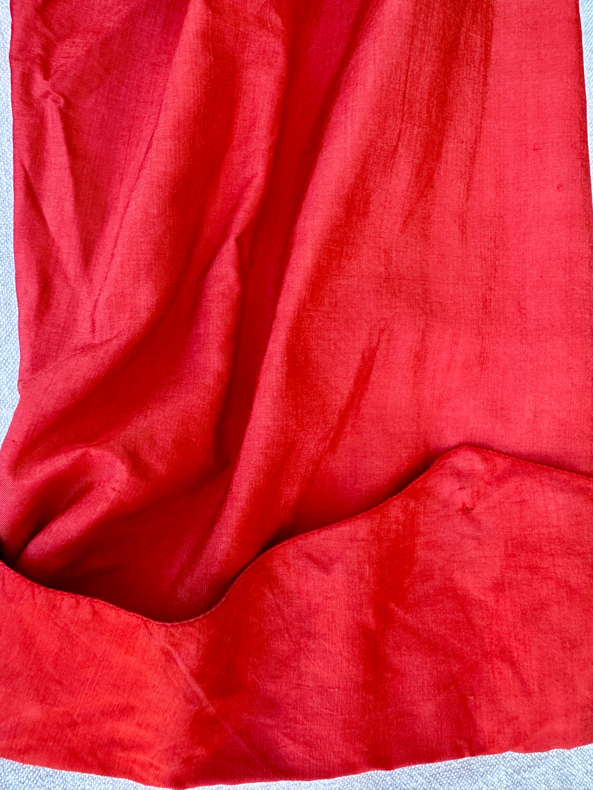 Trench Christian Dior en soie rouge vintage authentique circa 70s