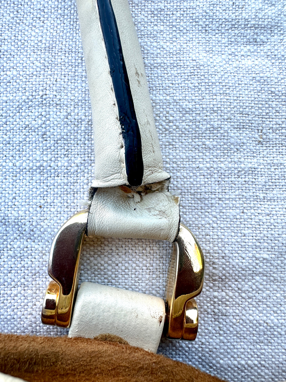 Sac iconique Loewe Amazona vintage en daim camel et cuir ivoire