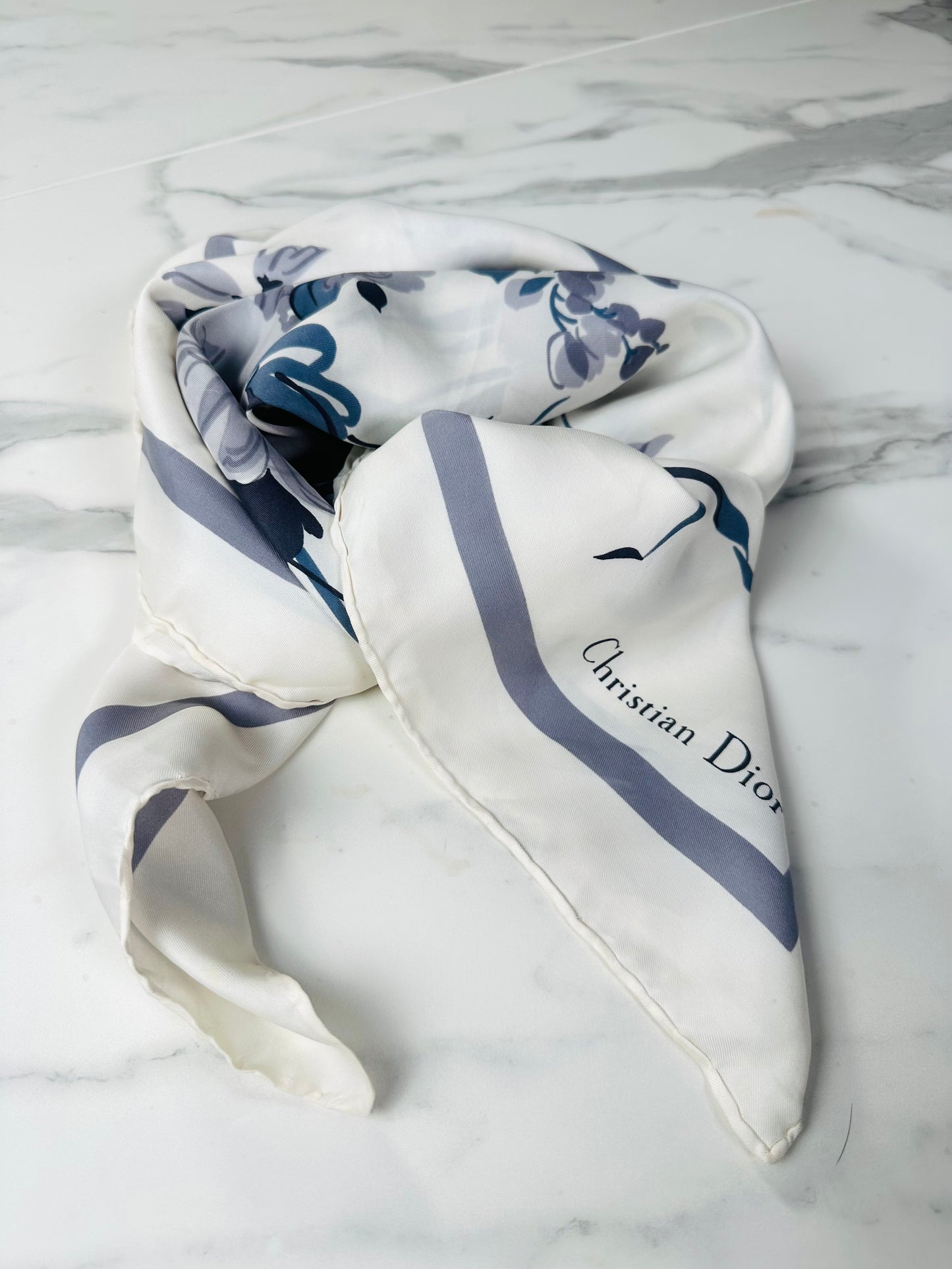 Carré en soie Christian Dior ivoire violette motif fleurs sauvages vintage authentique