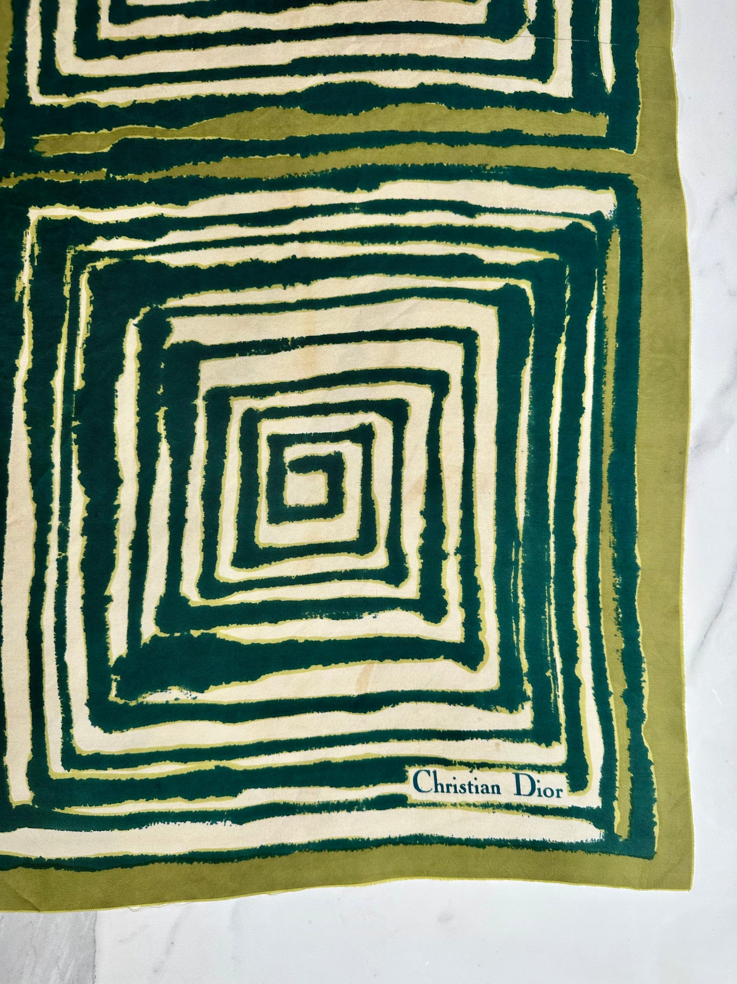 Carré en soie Christian Dior vert motif graphique spirale géométrique vintage authentique