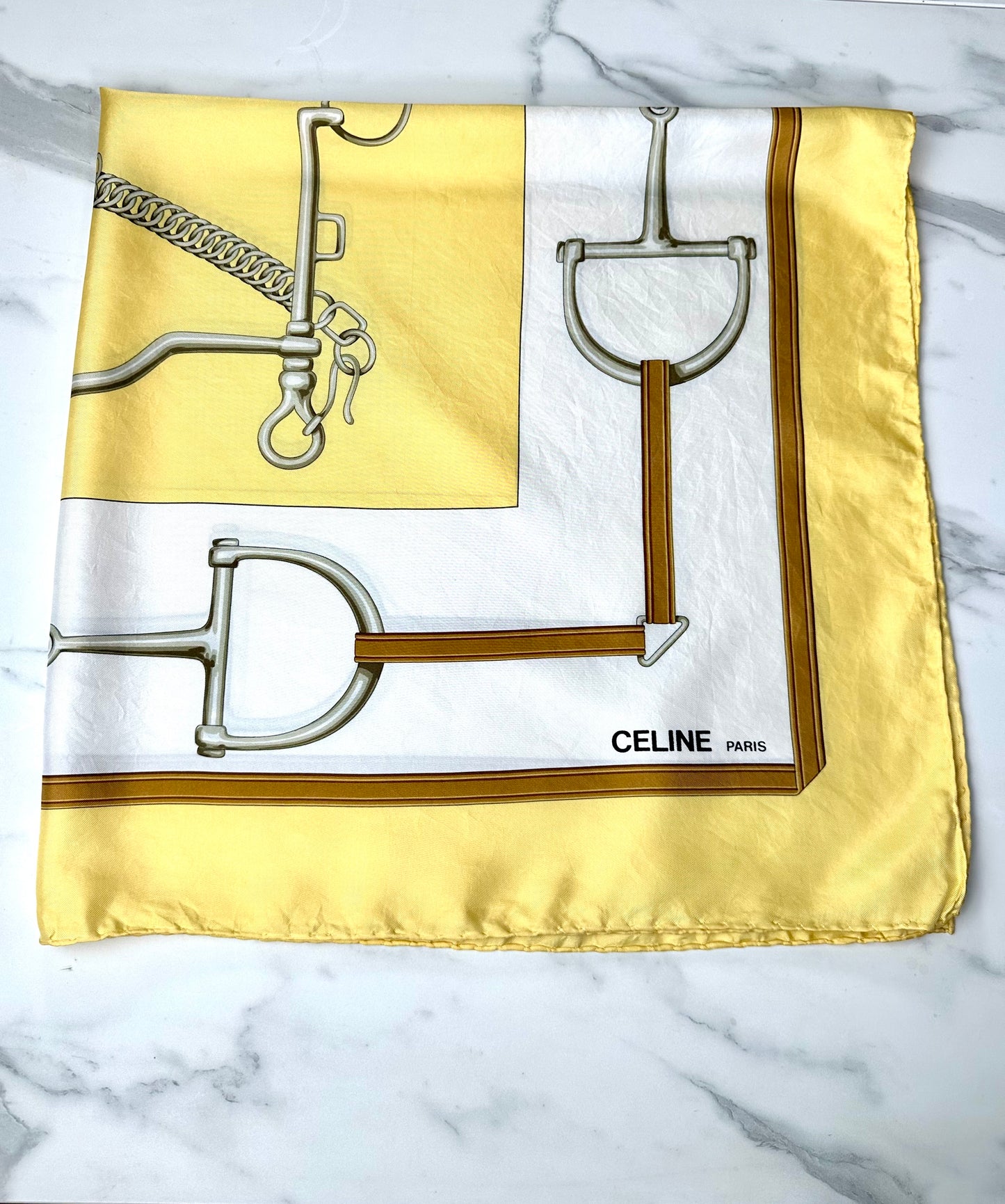 Carré en soie Céline jaune motif équestre mors vintage authentique