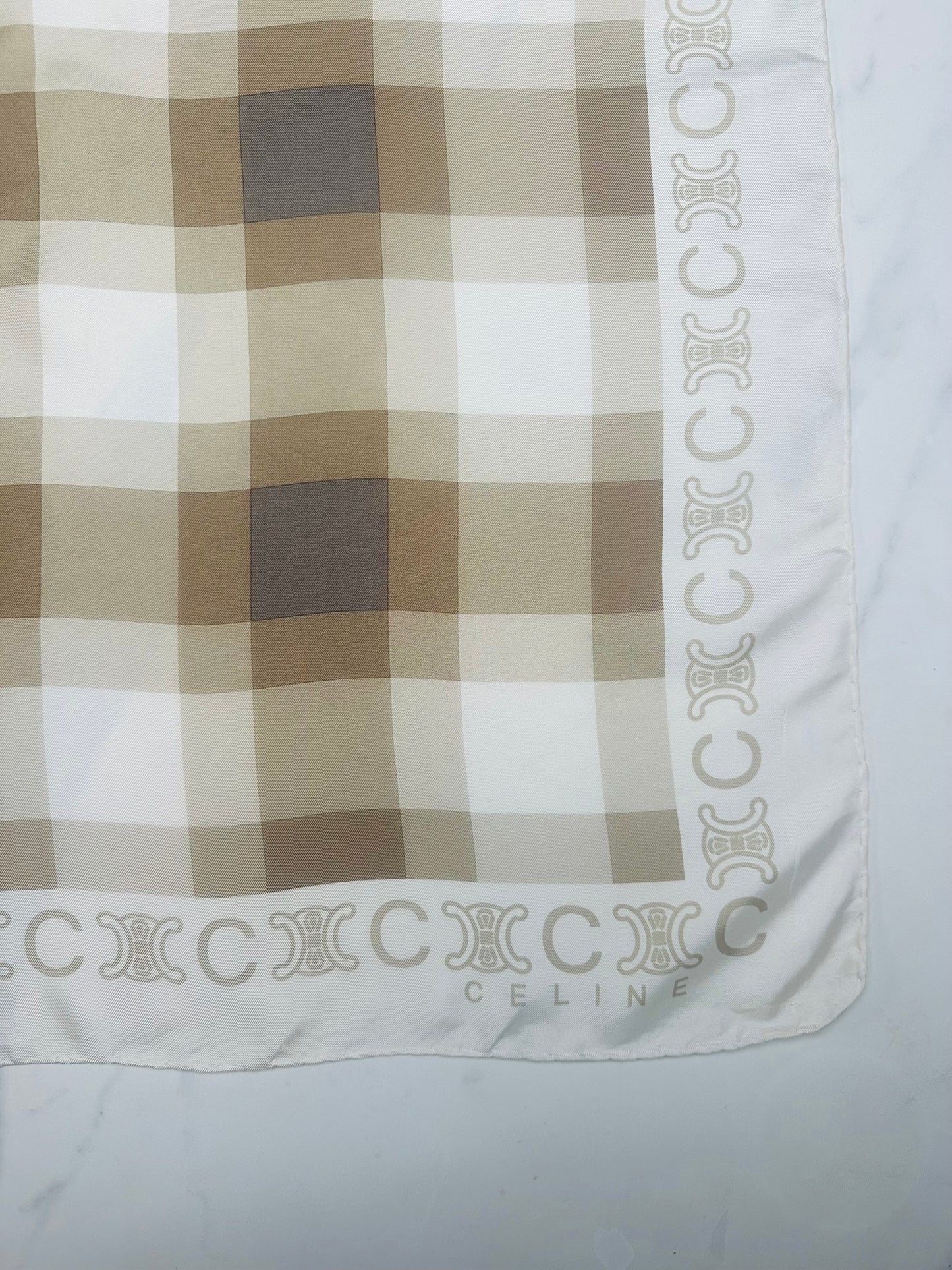 Carré soie Céline beige motif carreaux tartan monogramme vintage authentique