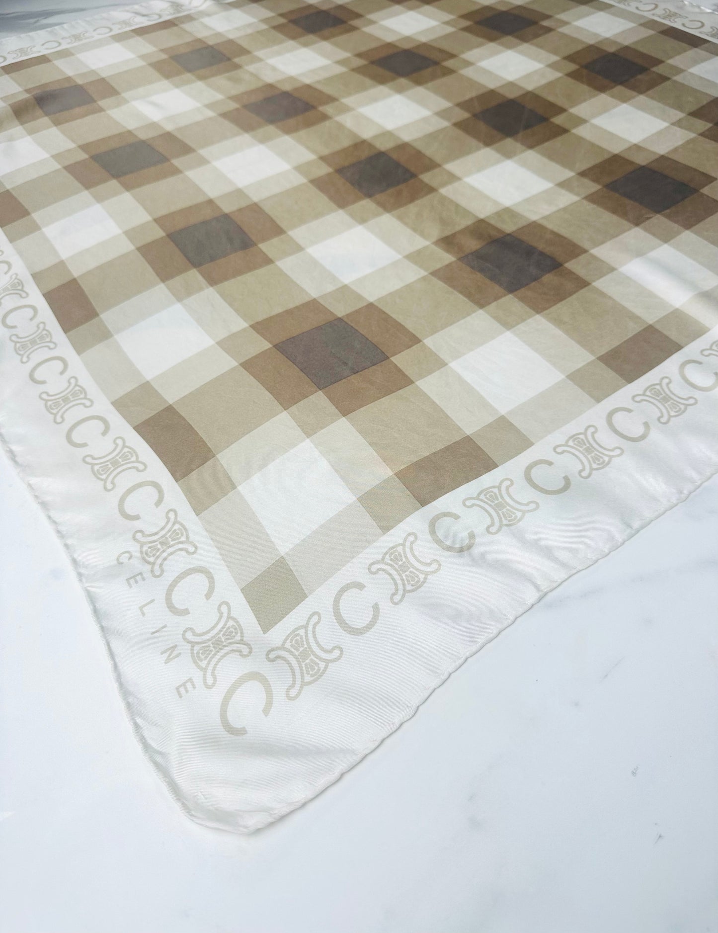 Carré soie Céline beige motif carreaux tartan monogramme vintage authentique