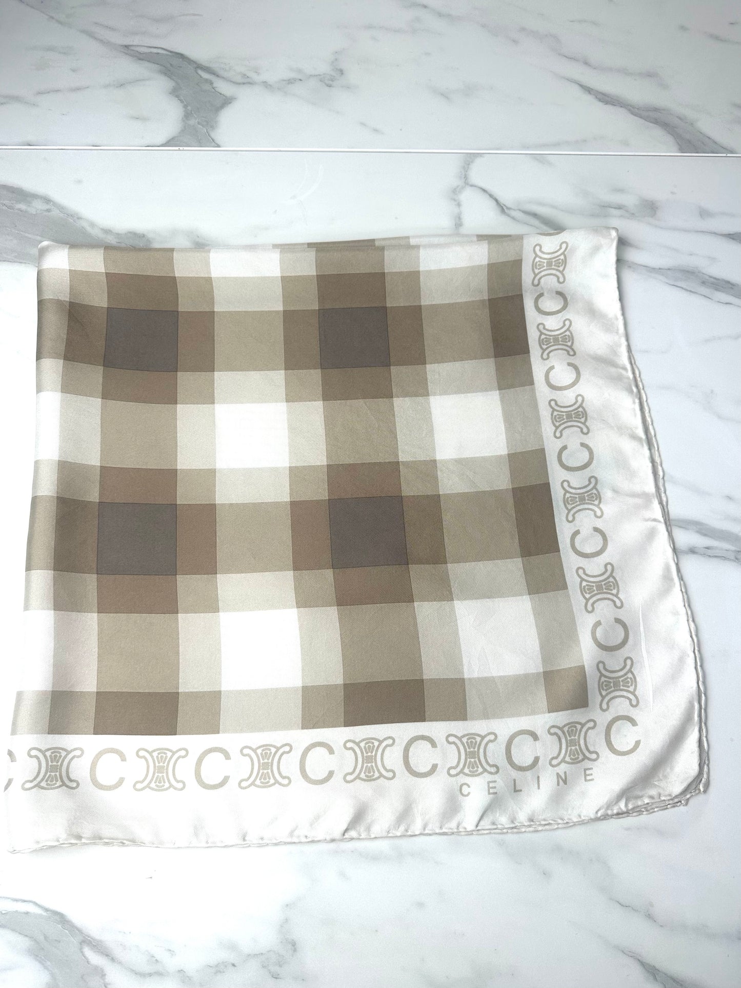 Carré soie Céline beige motif carreaux tartan monogramme vintage authentique