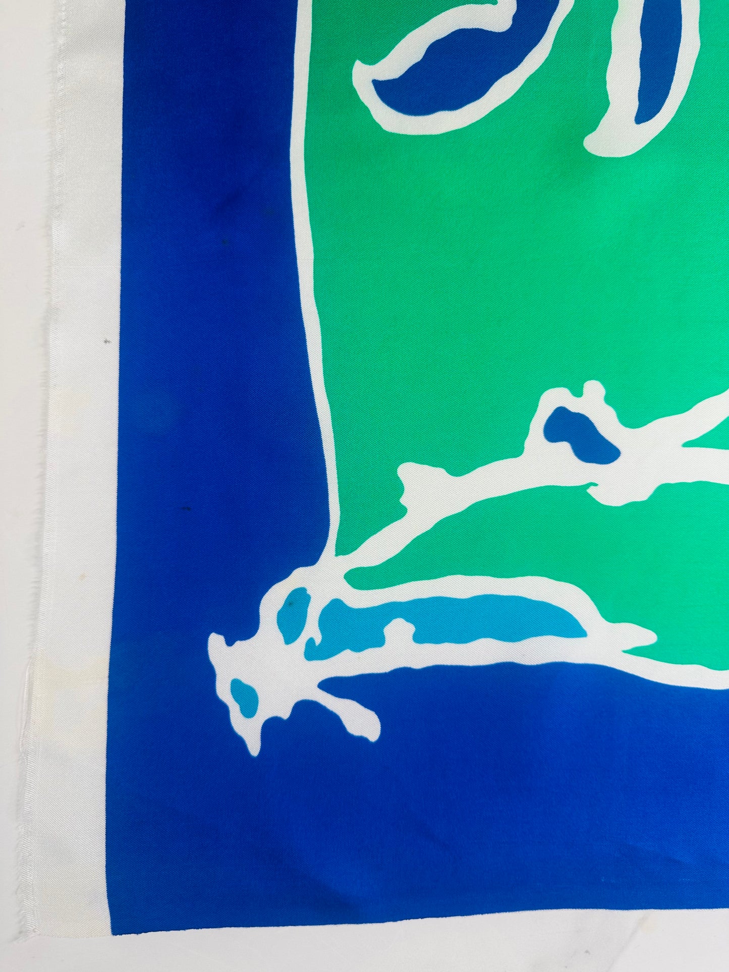 Carré en soie Balenciaga bleu vert motif floral abstrait vintage authentique