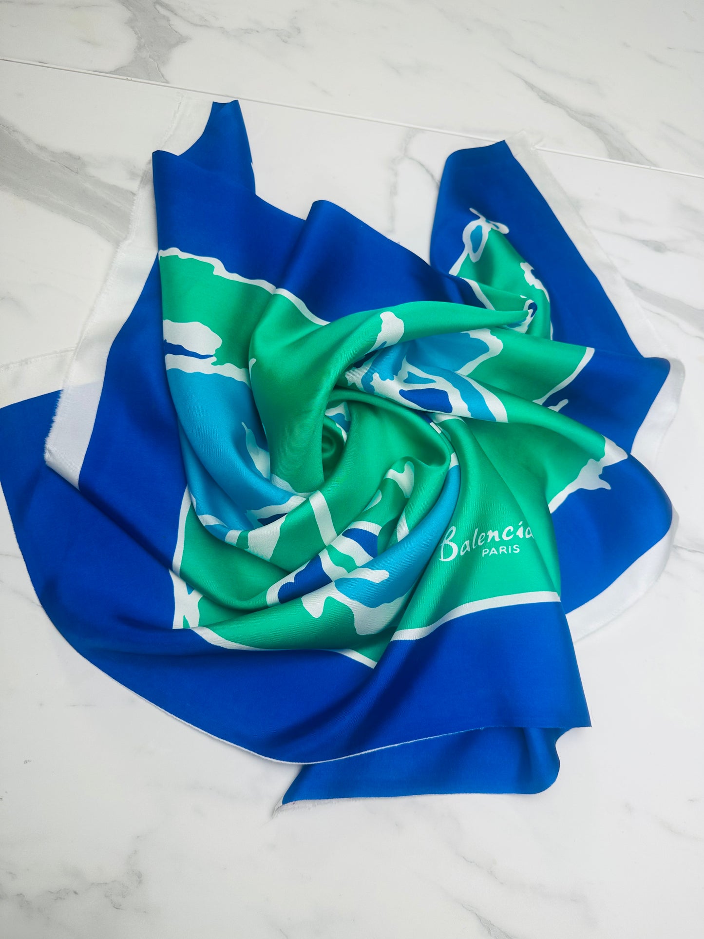 Carré en soie Balenciaga bleu vert motif floral abstrait vintage authentique