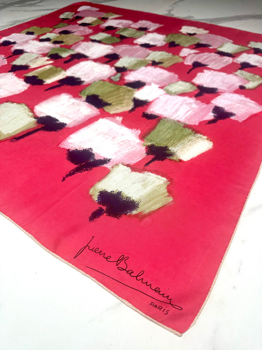 Carré en soie fuchsia Pierre Balmain Paris au motif floral stylisé vintage