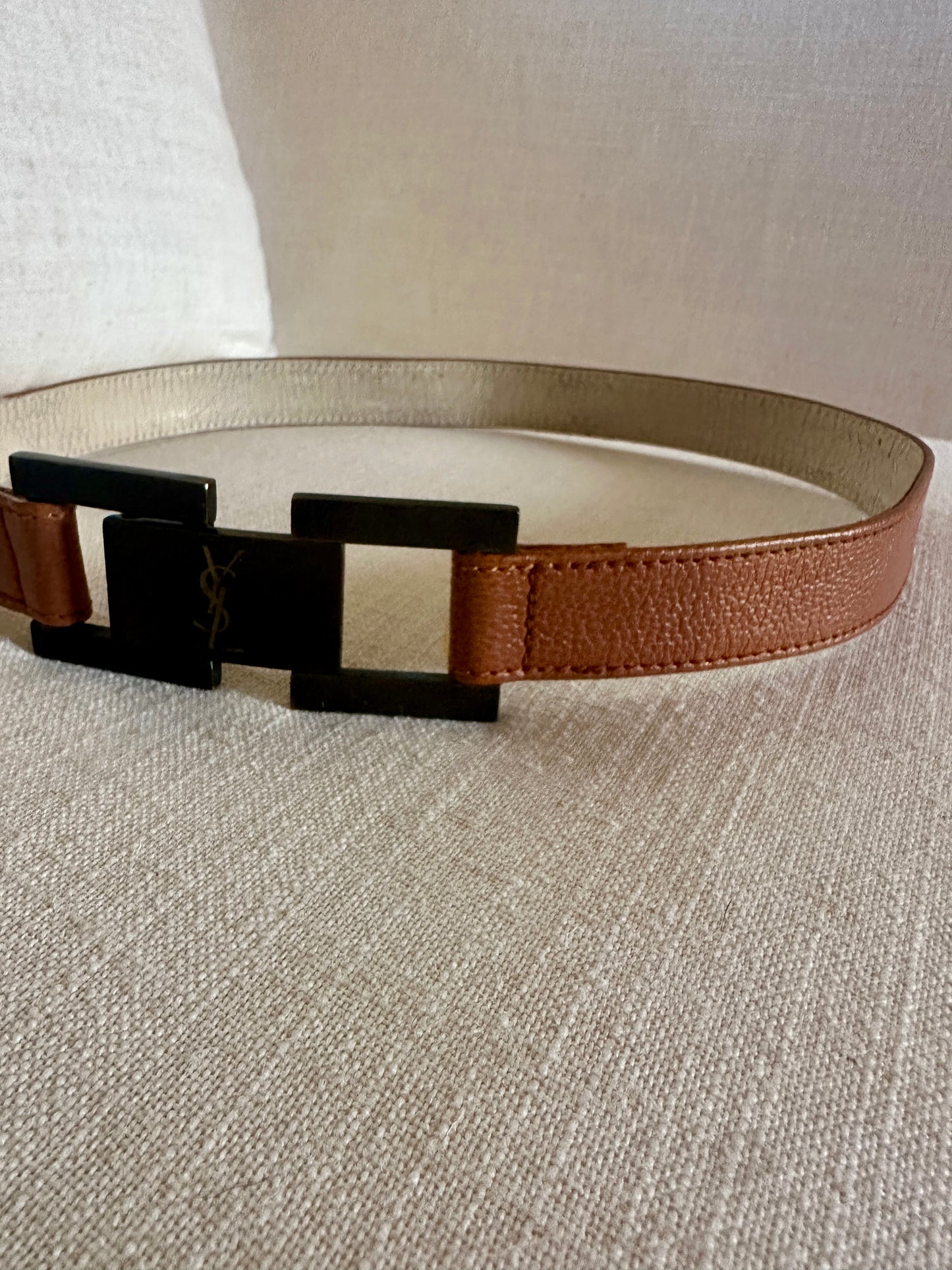 Ceinture en cuir marron Yves Saint Laurent authentique