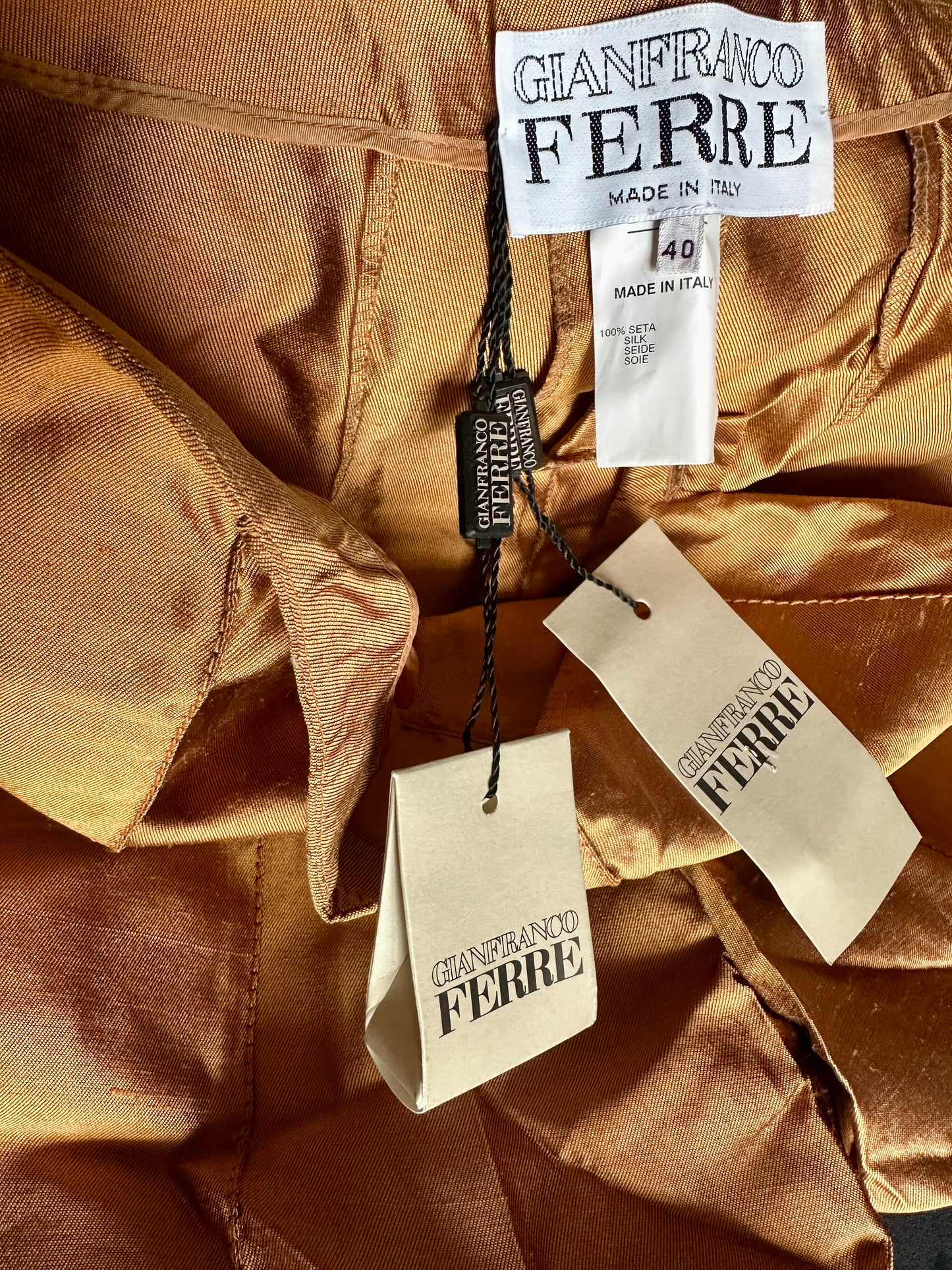 Pantalon Gianfranco Ferré en soie sauvage cuivrée taille haute