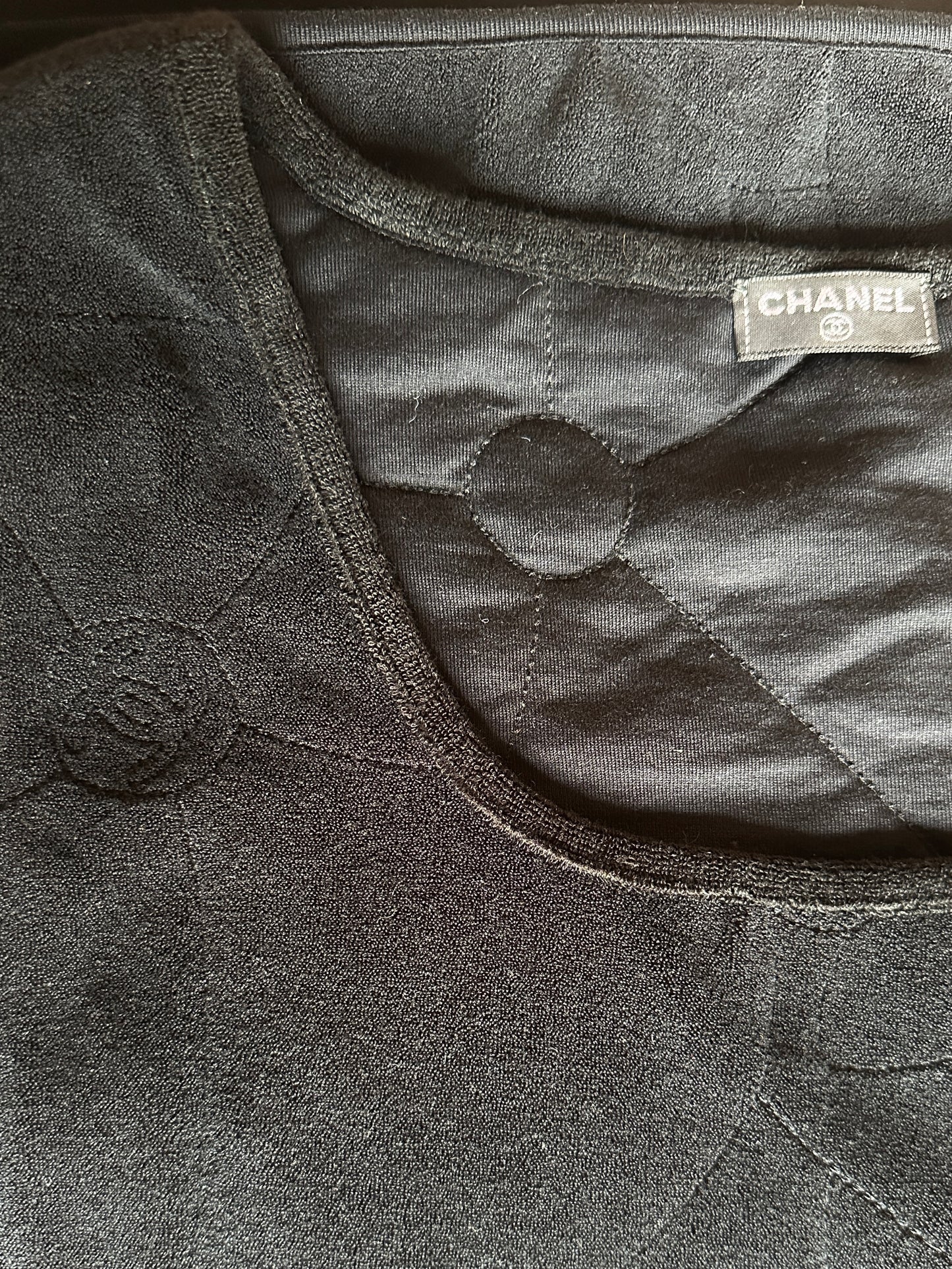 Robe de plage Chanel vintage en éponge noire
