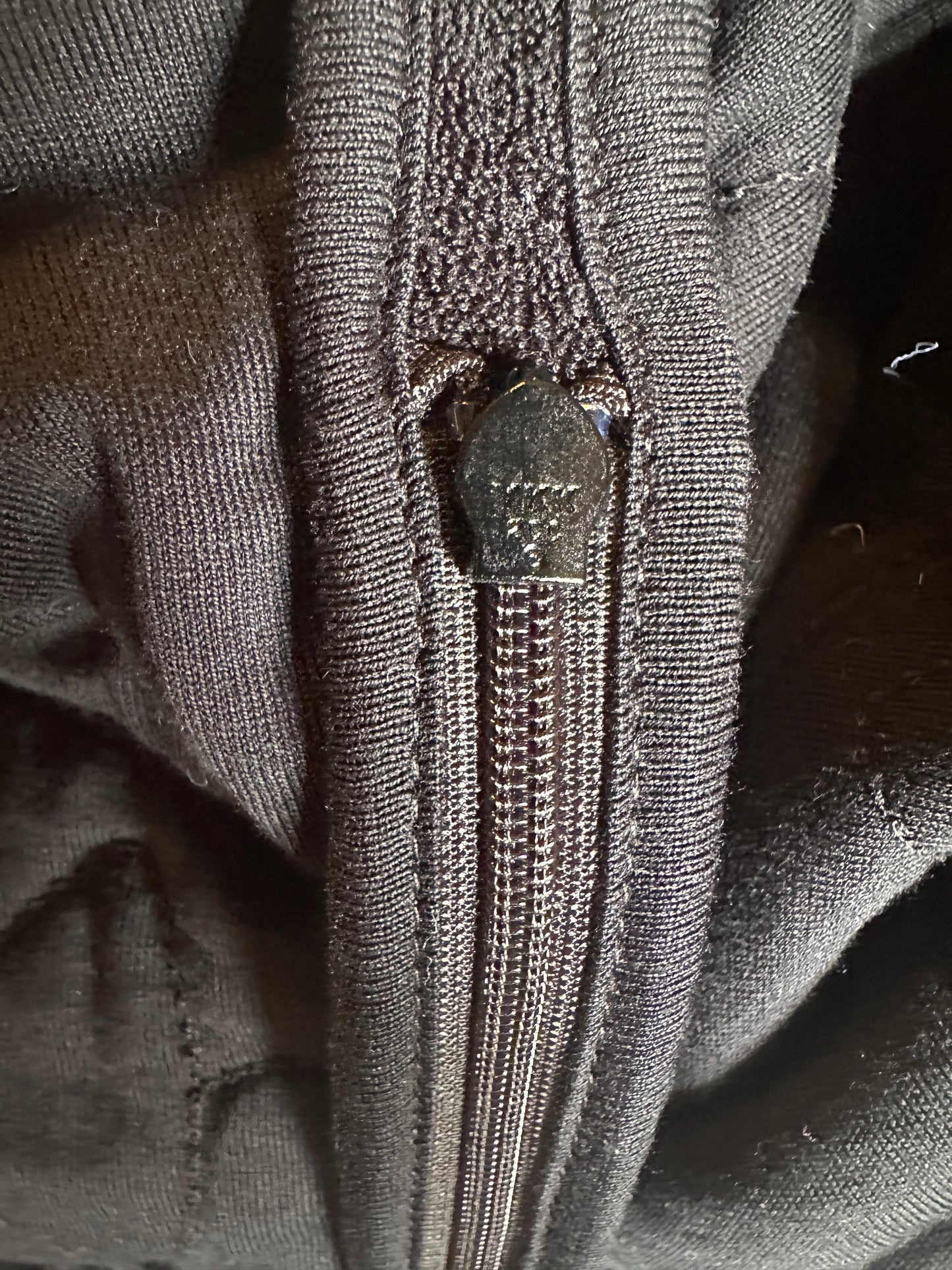 Robe de plage Chanel vintage en éponge noire