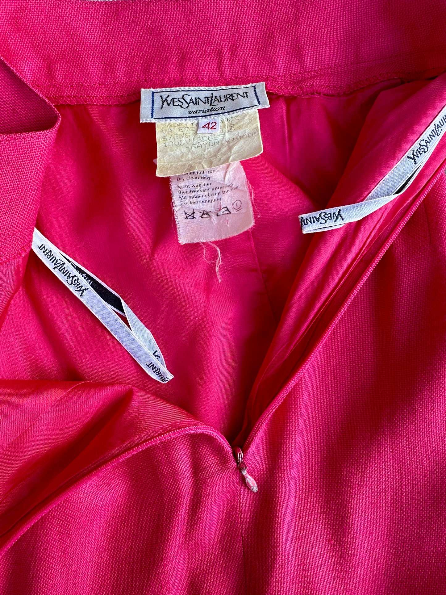 Jupe crayon rose fuchsia Yves Saint Laurent vintage authentique