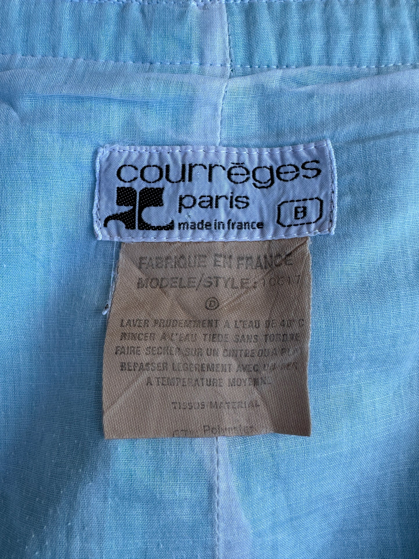 Jupe - portefeuille  Courrèges Paris bleu ciel pastel vintage authentique