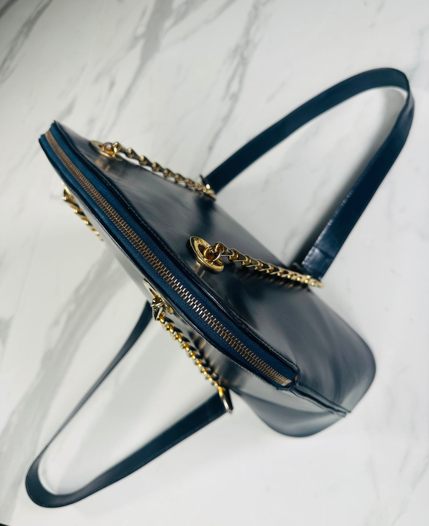 Sac authentique Celine Paris en cuir bleu profond