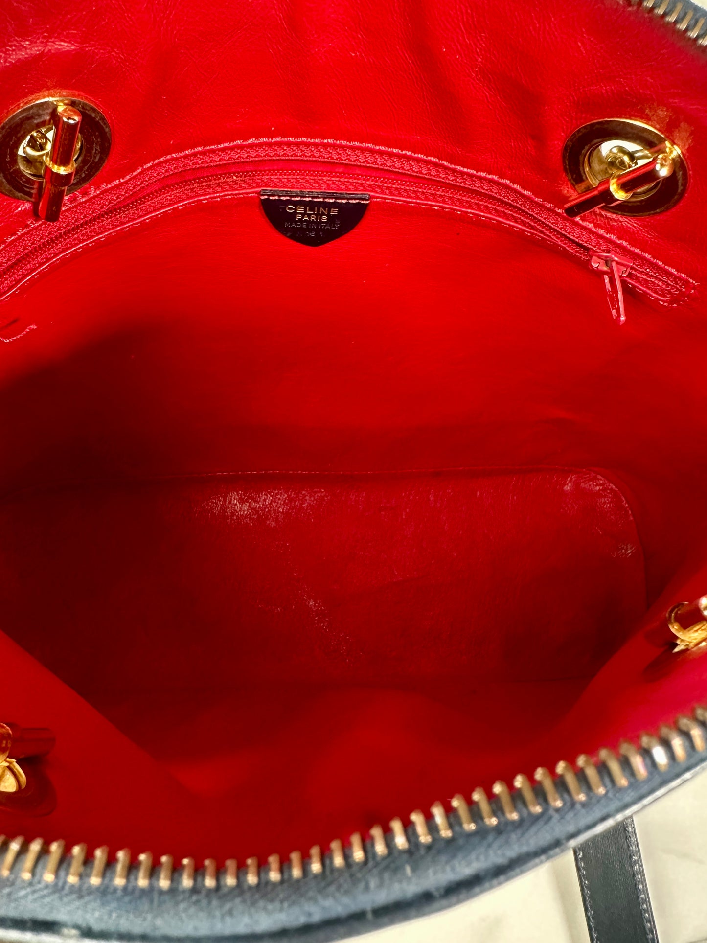 Sac authentique Celine Paris en cuir bleu profond