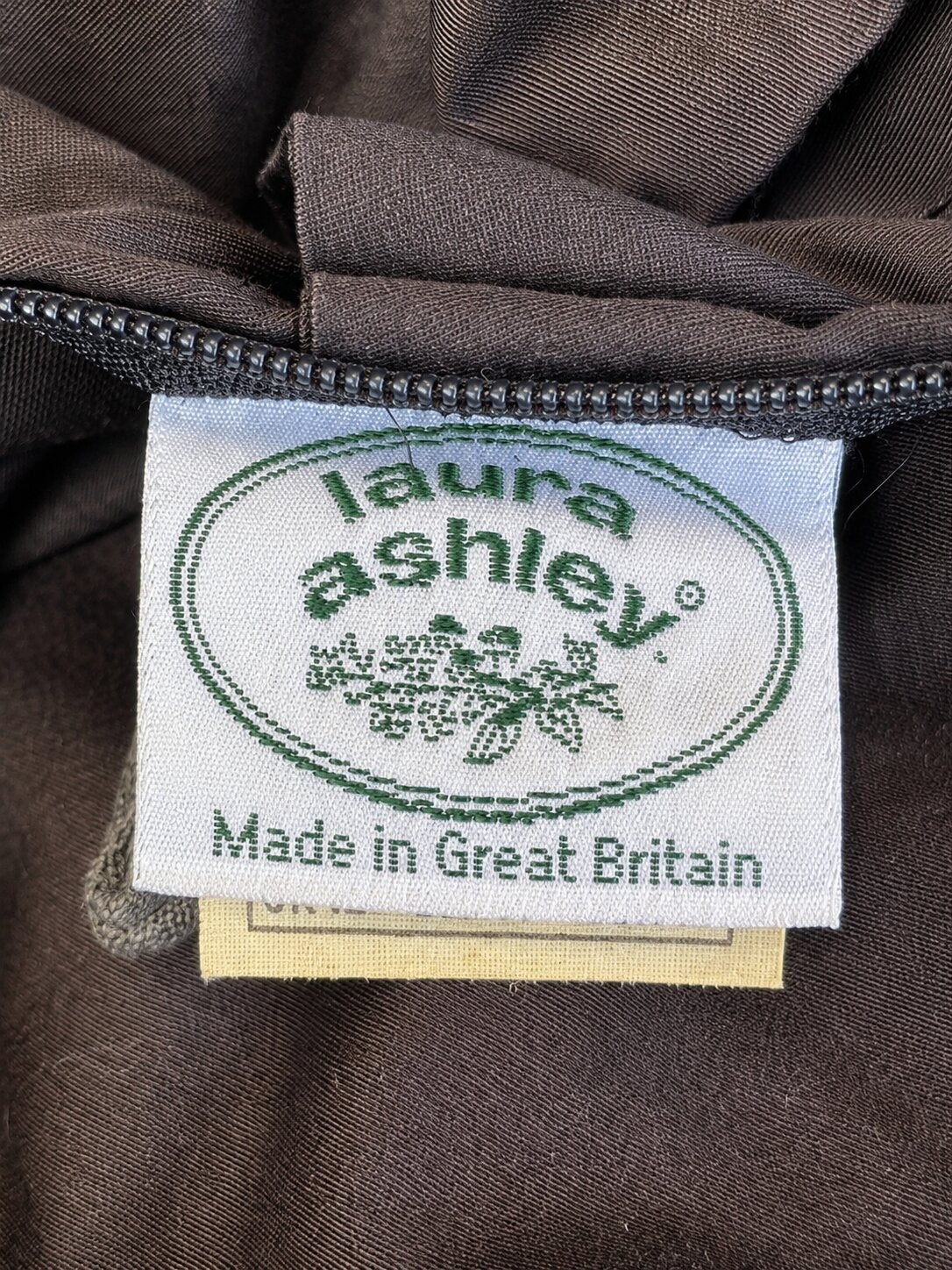 Robe Laura Ashley en coton noir à nœuds vintage authentique